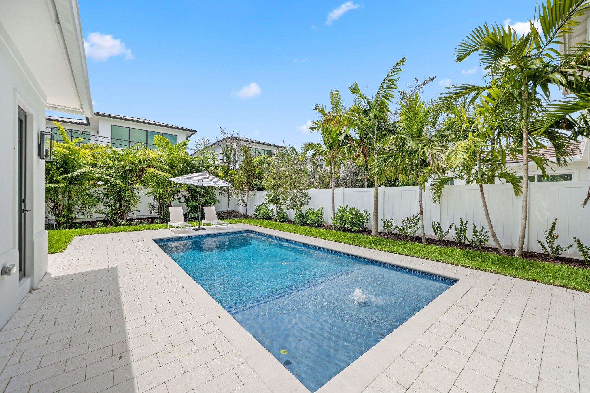 238 NE 12th Street