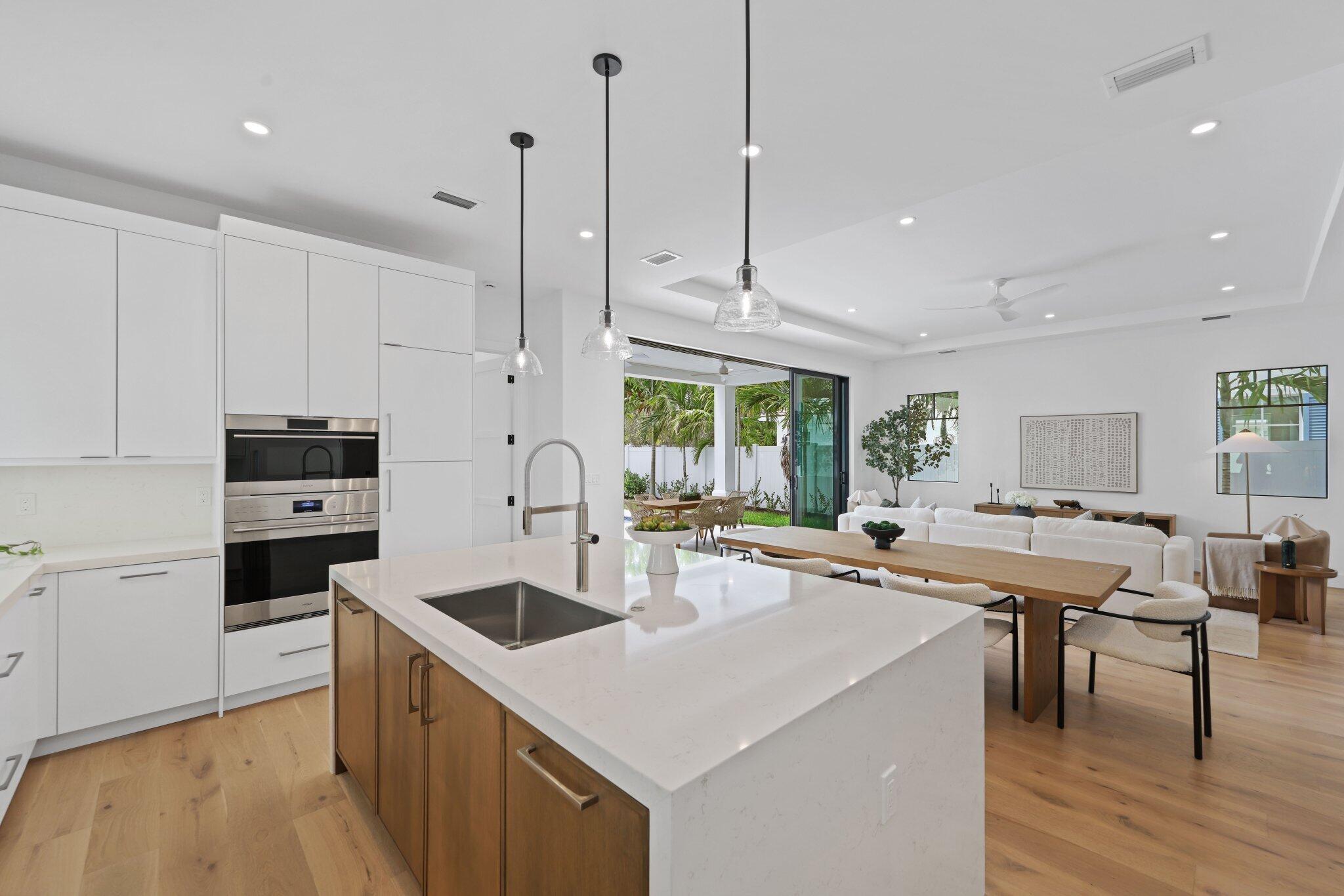 238 NE 12th Street