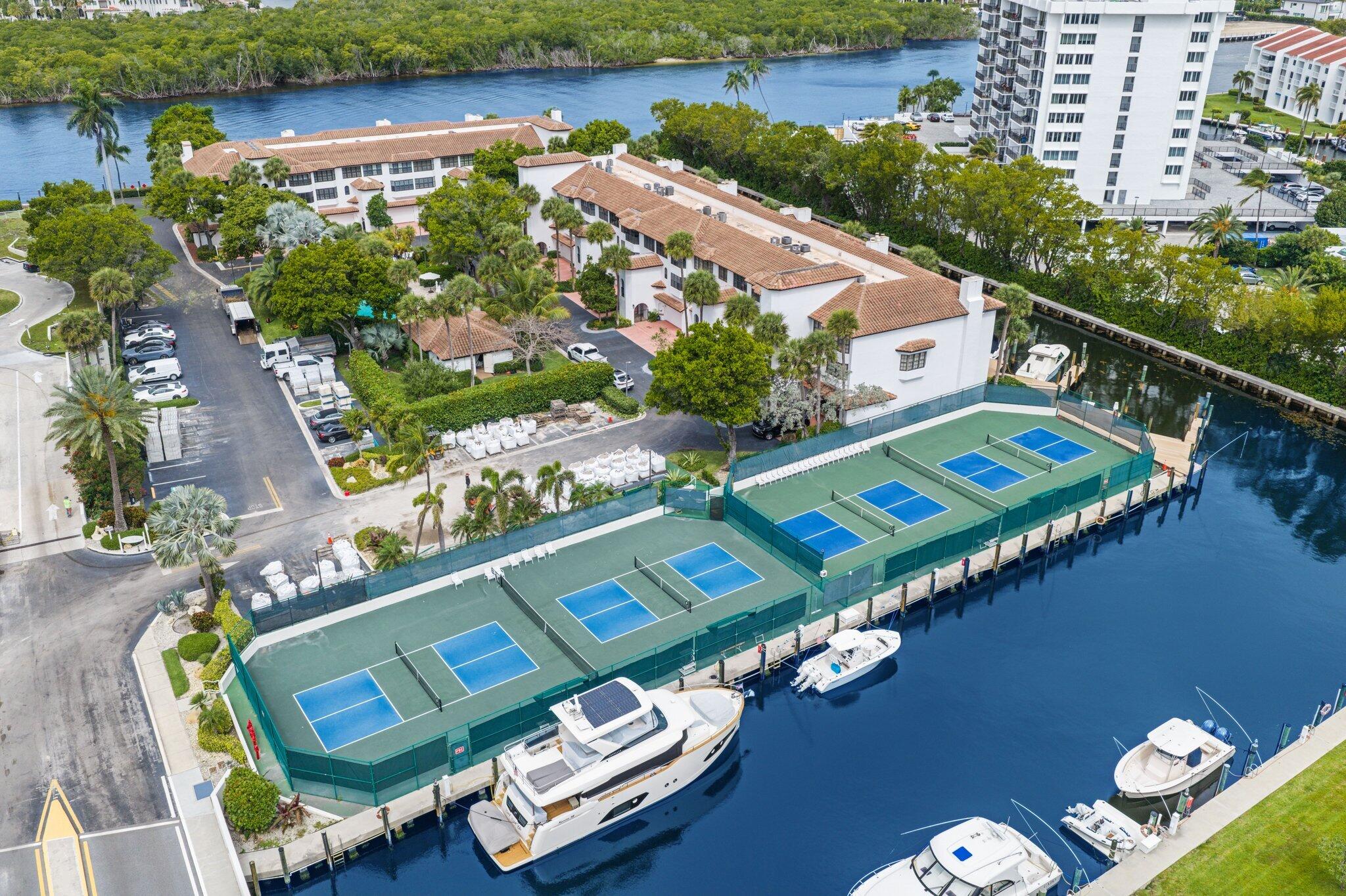 4401 N Ocean Boulevard Th12