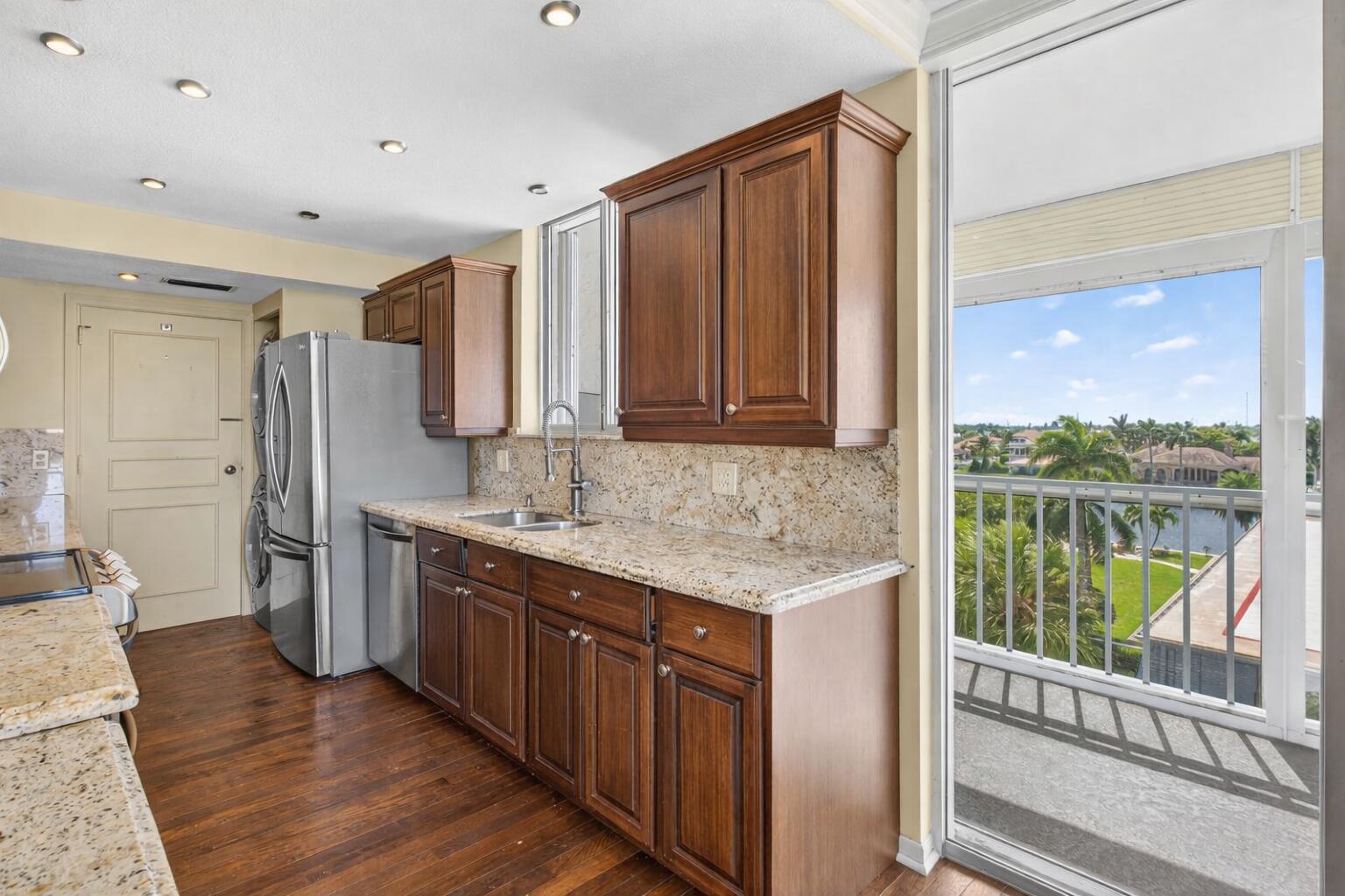 2000 S Ocean Boulevard 403