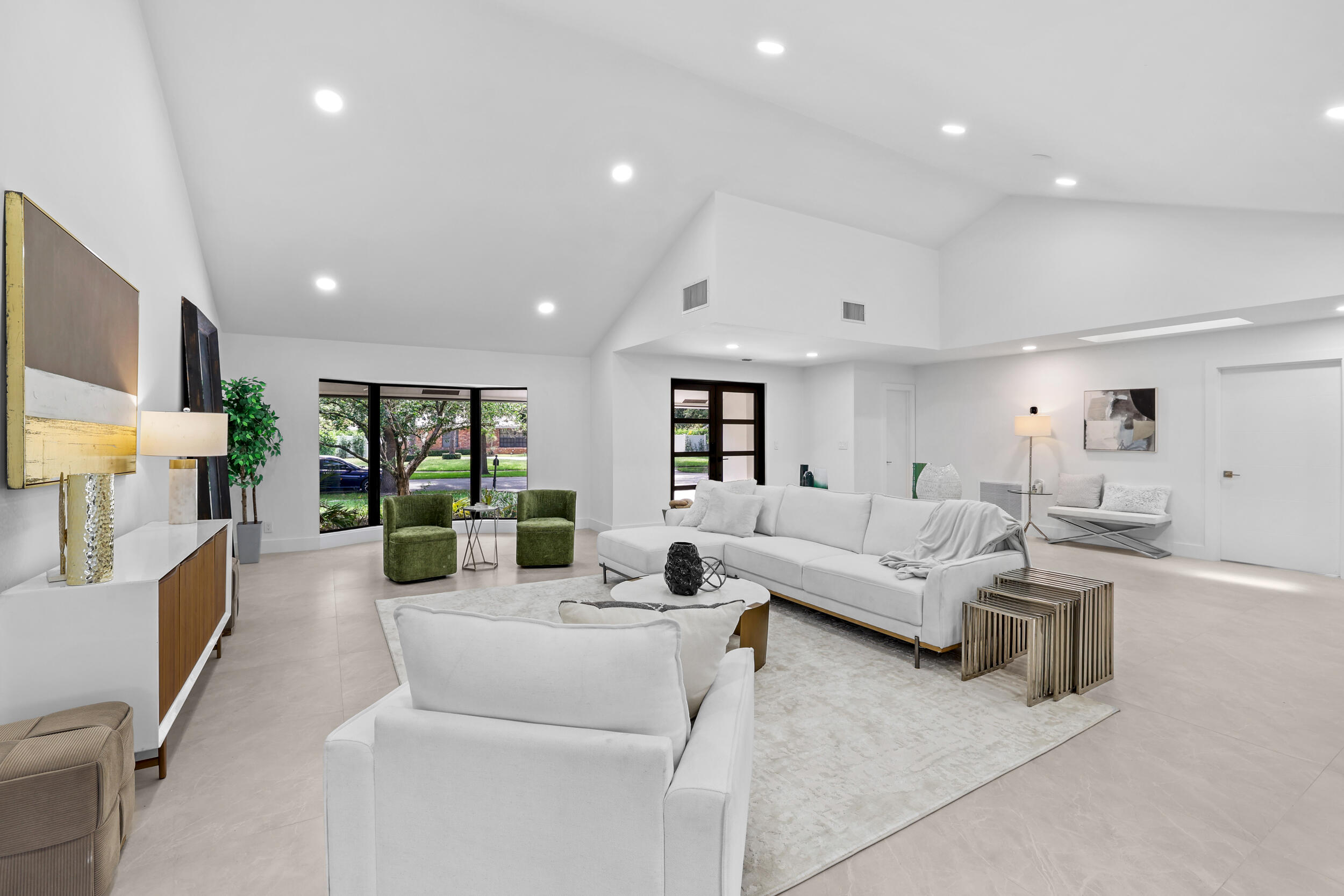 7571 Estrella Circle