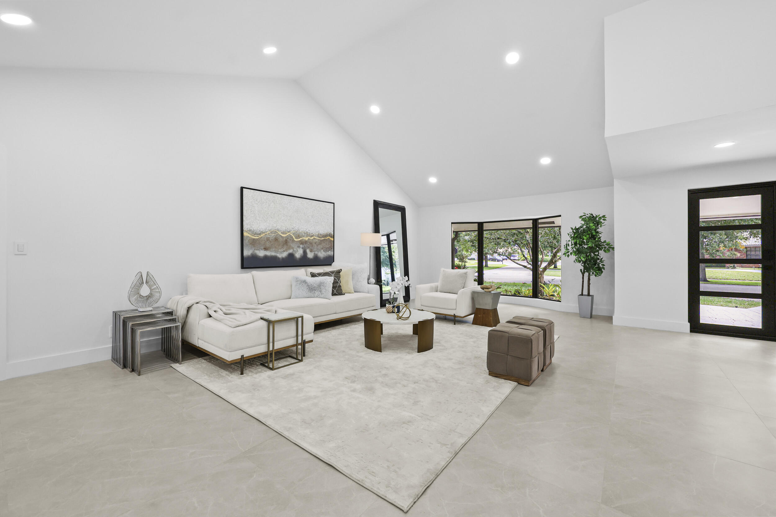 7571 Estrella Circle