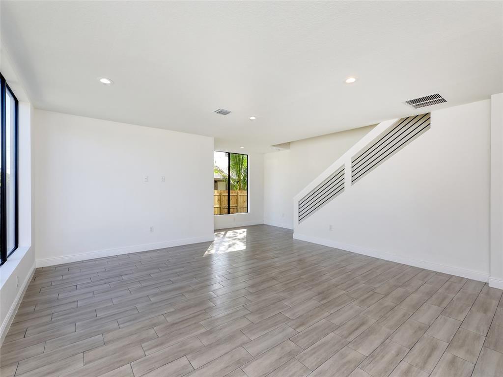102 NW 41st Street 104
