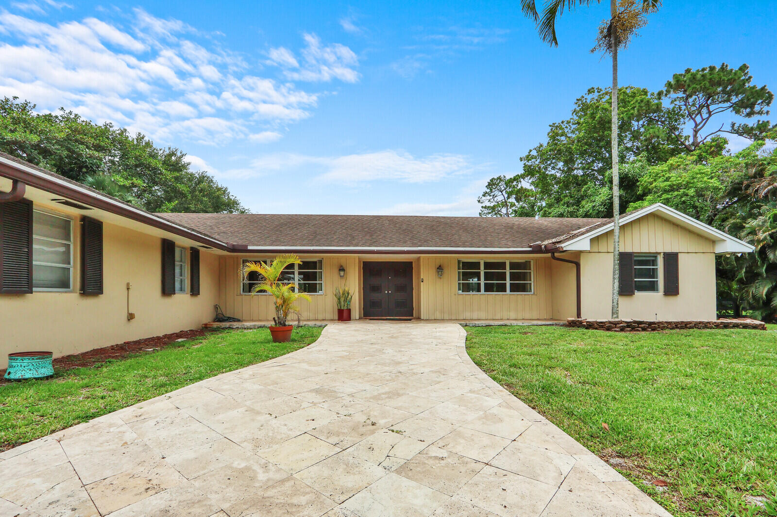 4529 Square Lake Drive