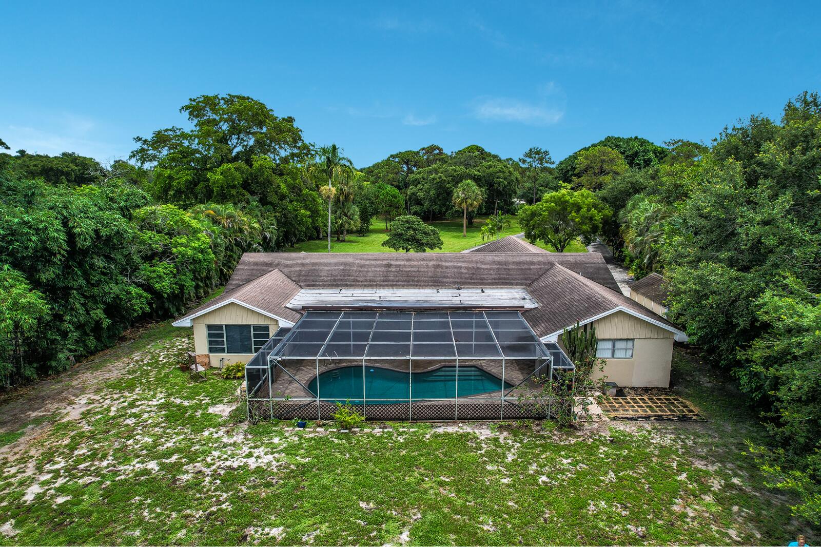 4529 Square Lake Drive