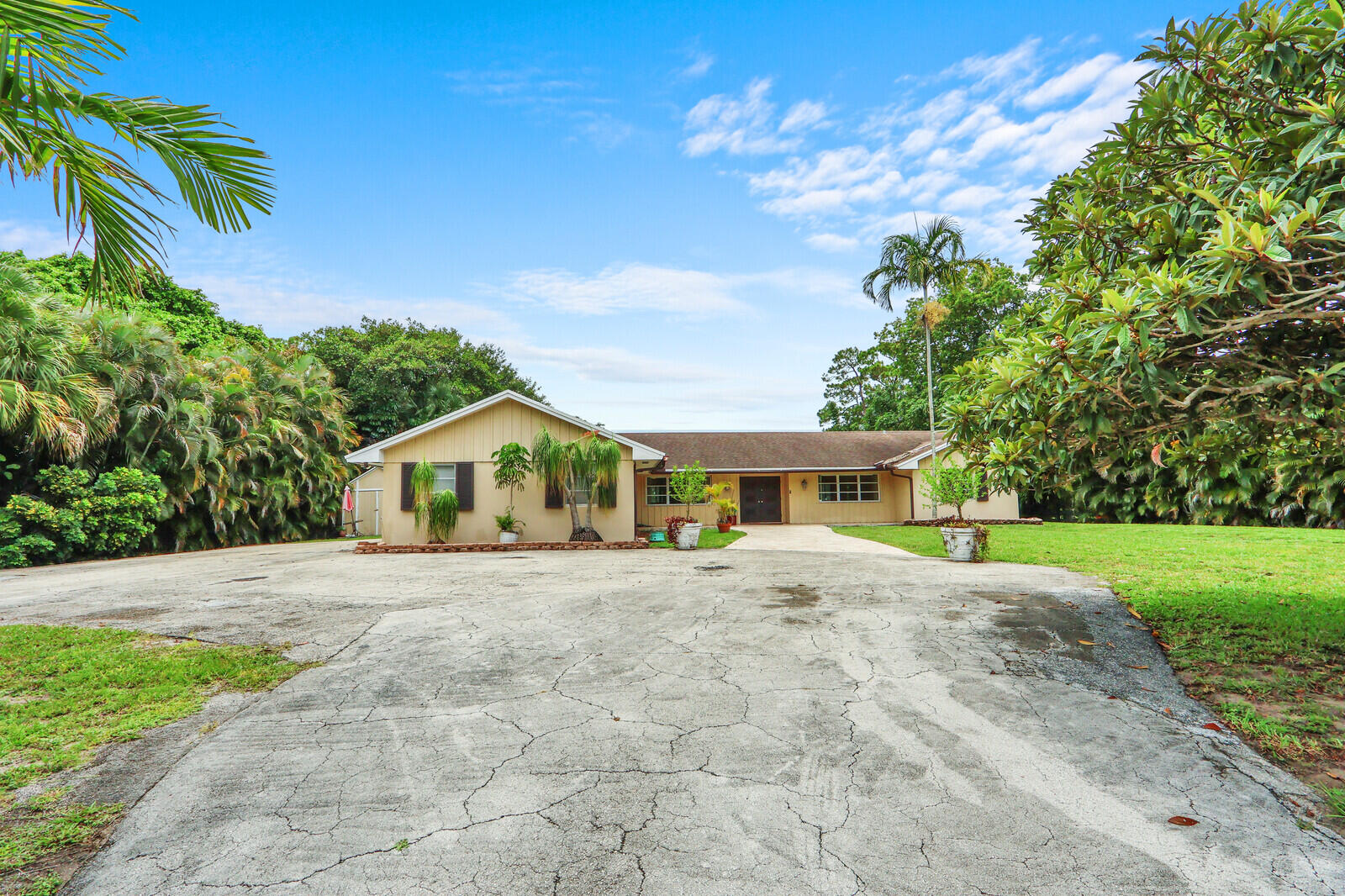 4529 Square Lake Drive