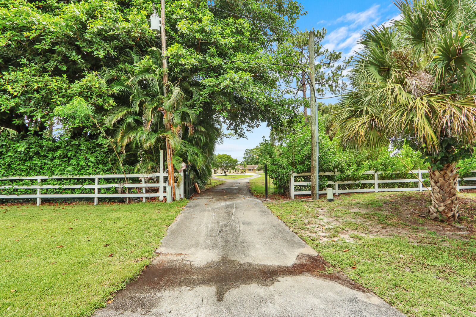 4529 Square Lake Drive