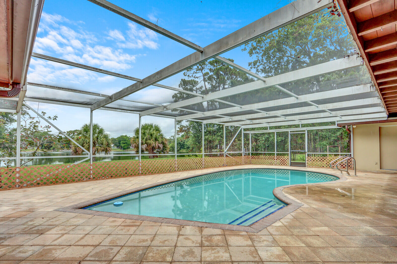 4529 Square Lake Drive