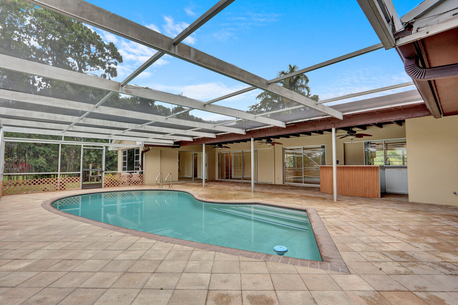 4529 Square Lake Drive