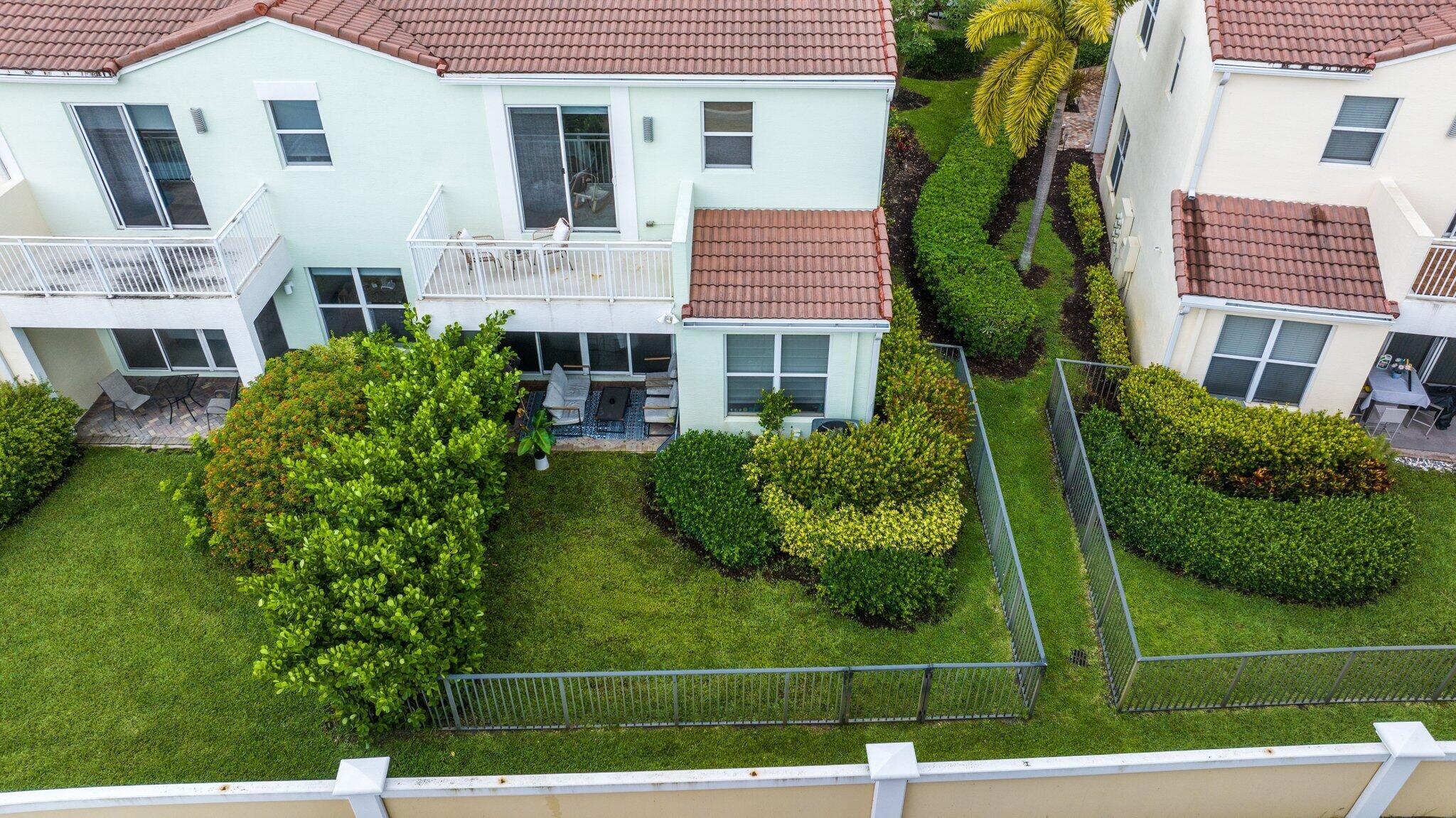 4873 NW 16th Terrace