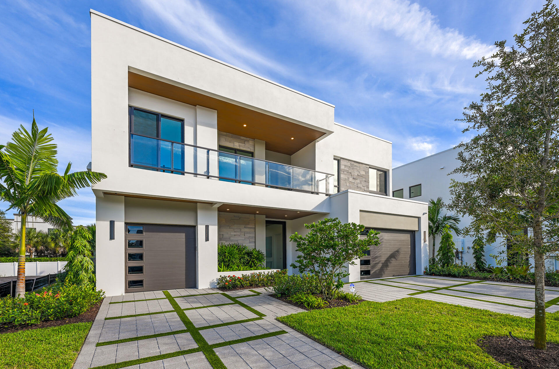 16709 Mosaic Place