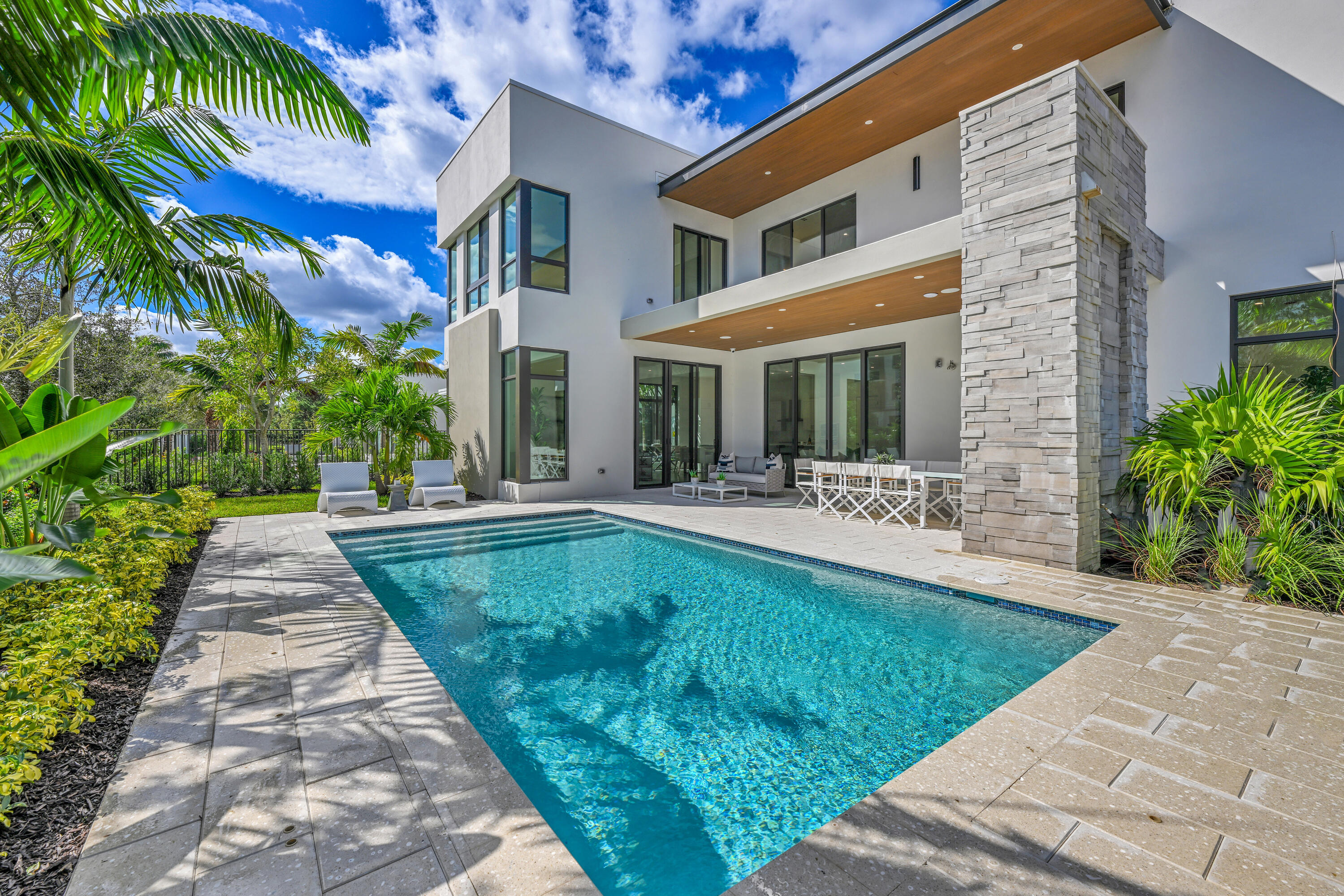 16709 Mosaic Place