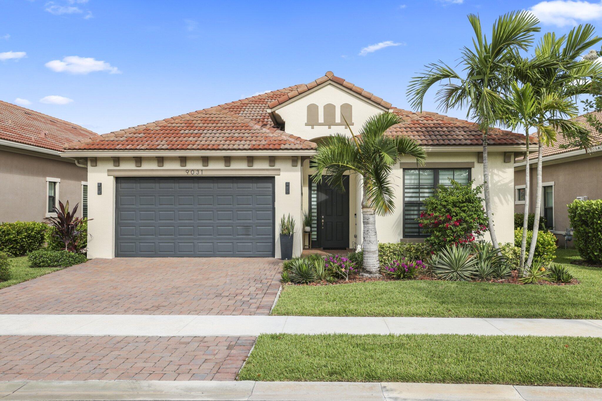 9031 Leon Circle W