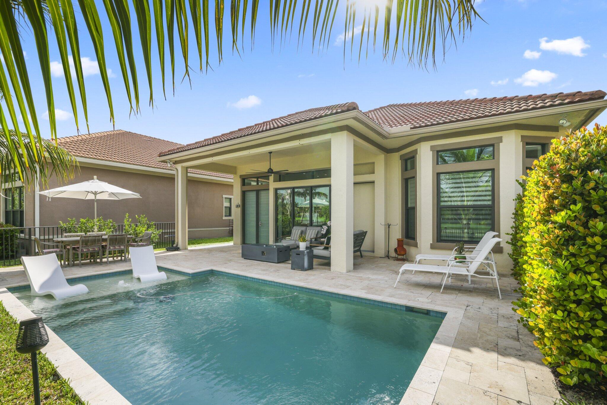 9031 Leon Circle W