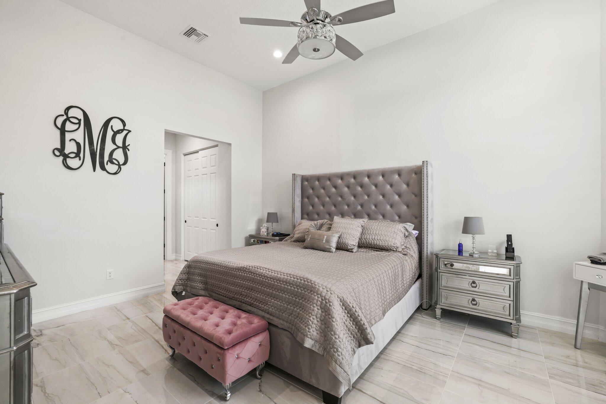 9031 Leon Circle W