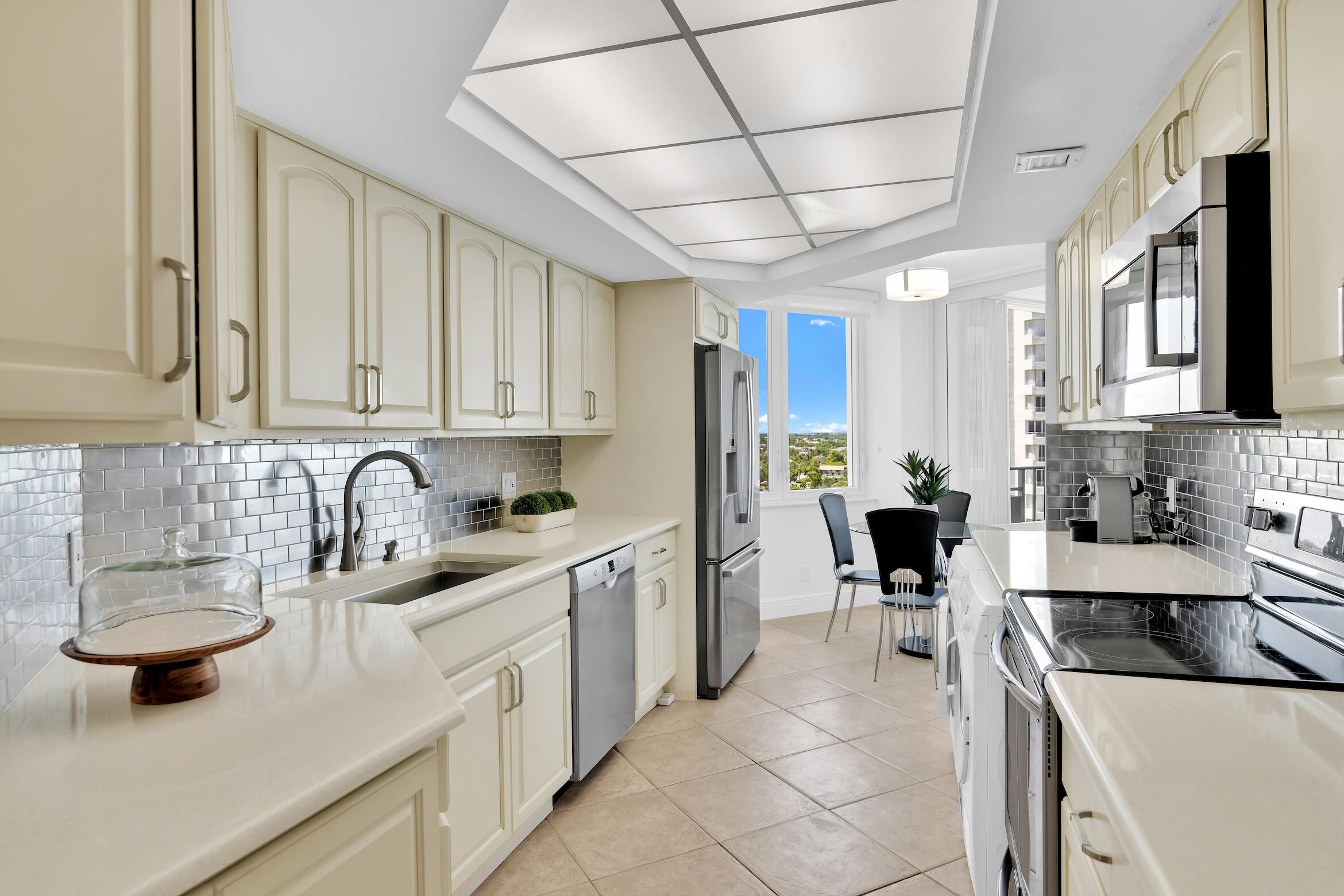 550 S Ocean Boulevard 1003