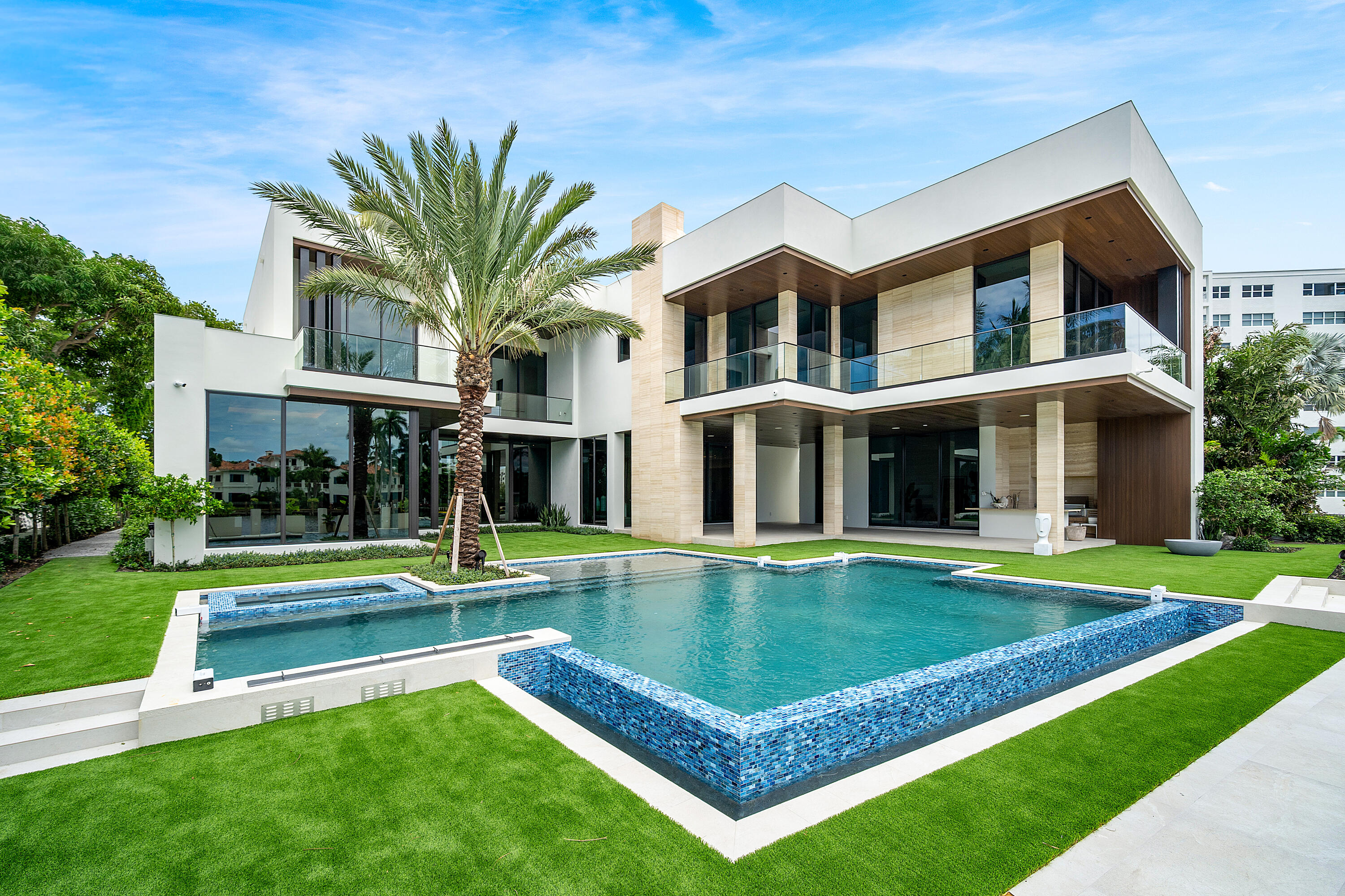 102 Basin Drive