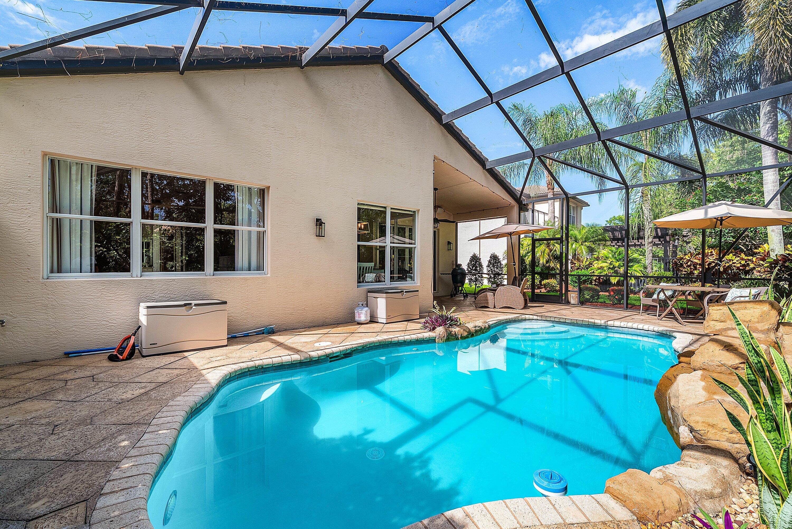 8564 BREEZY OAK Way