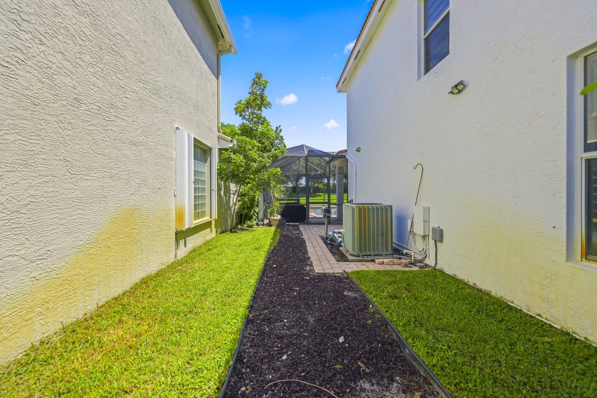 8885 KETTLE DRUM Terrace