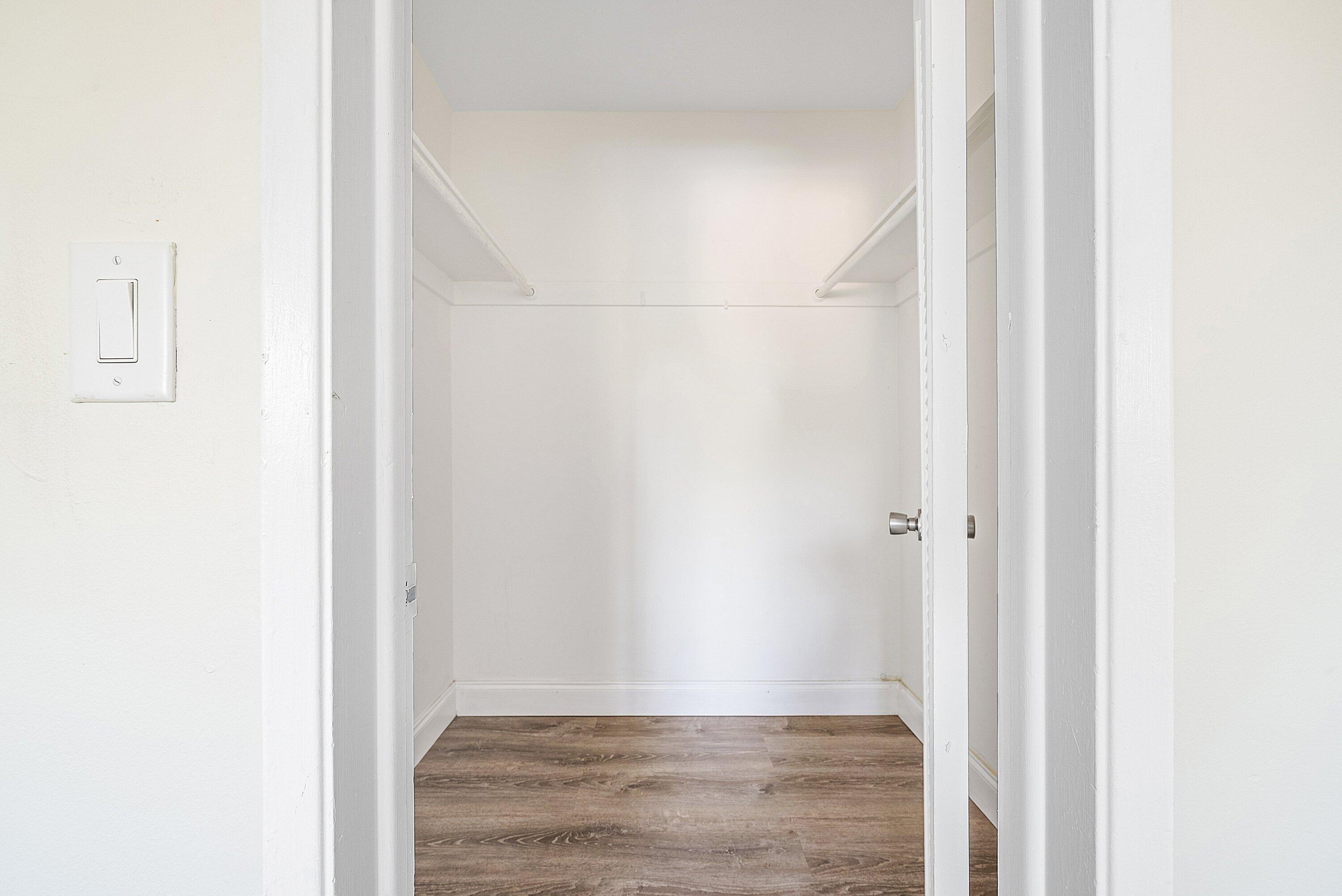 2455 NE 51st Street E102