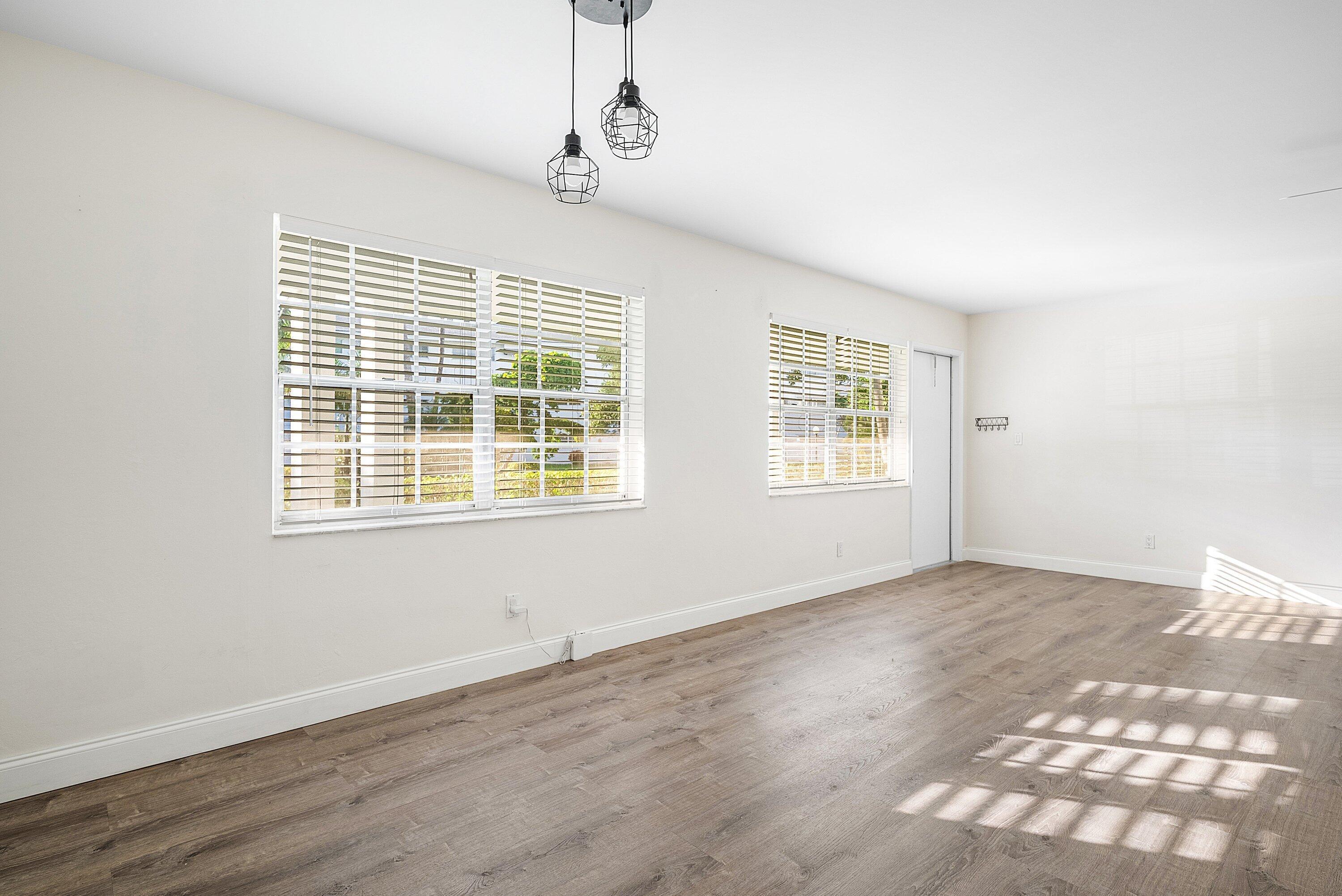 2455 NE 51st Street E102
