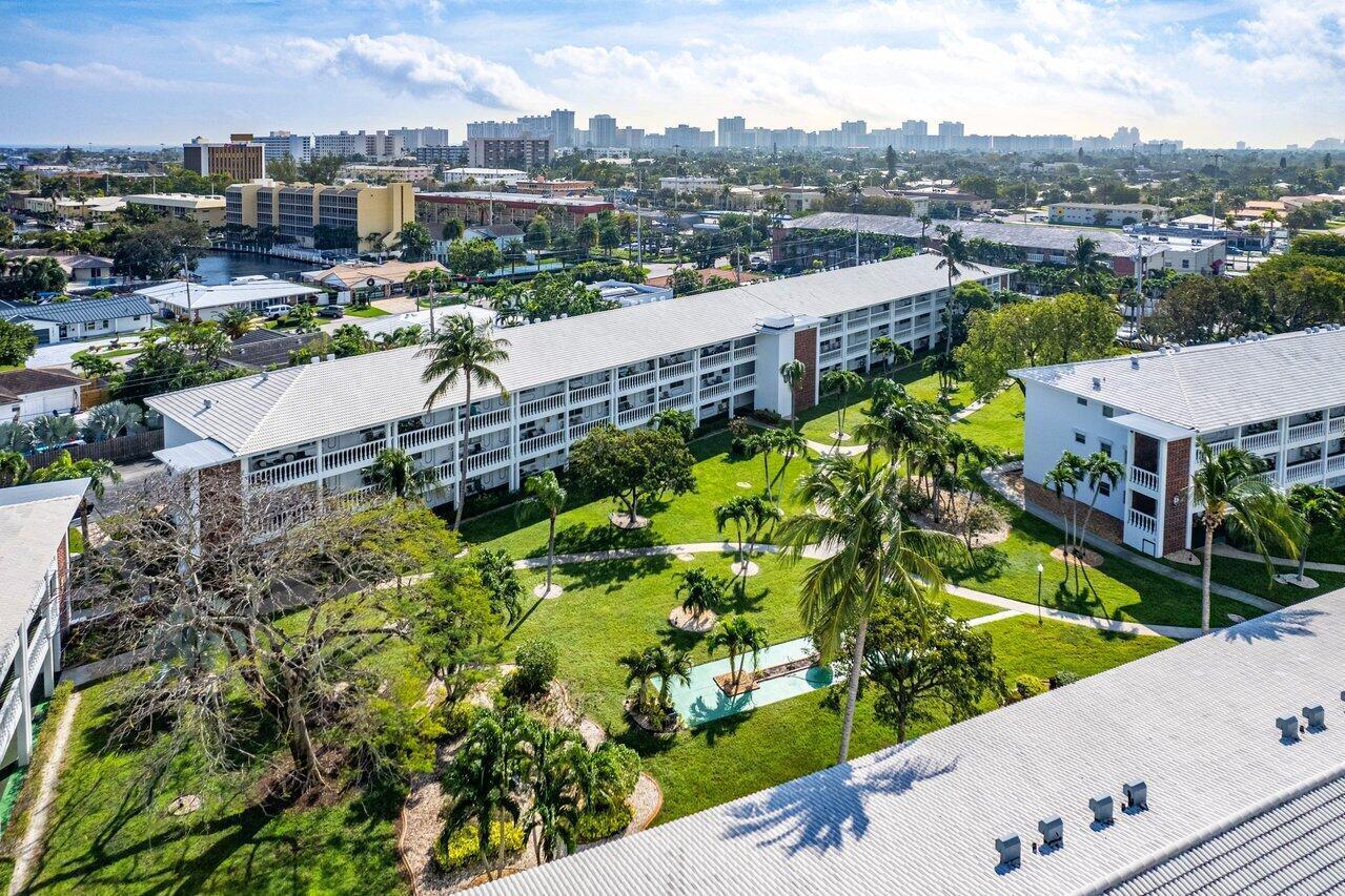 2455 NE 51st Street E102