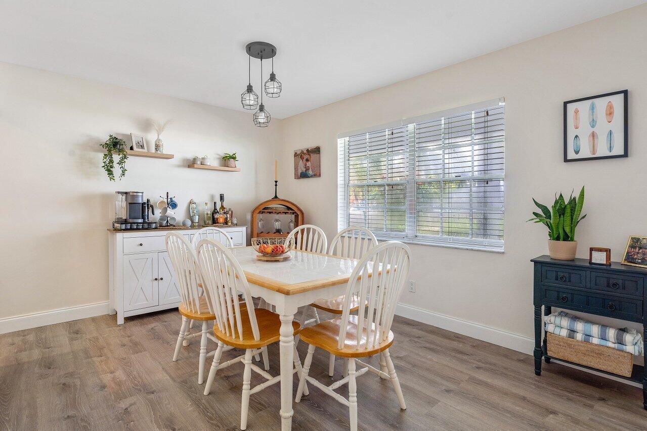 2455 NE 51st Street E102