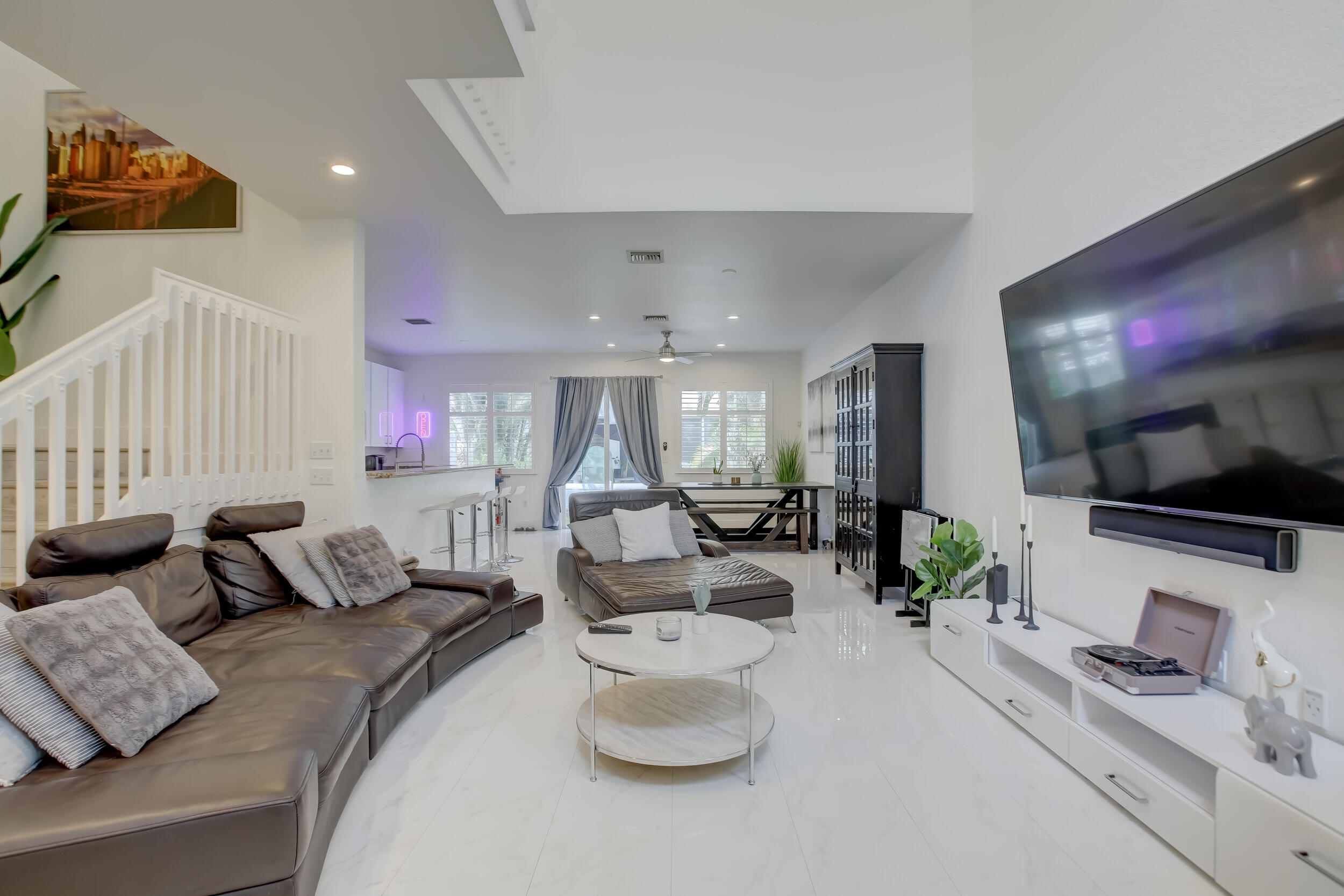 131 S East 7th Way 131