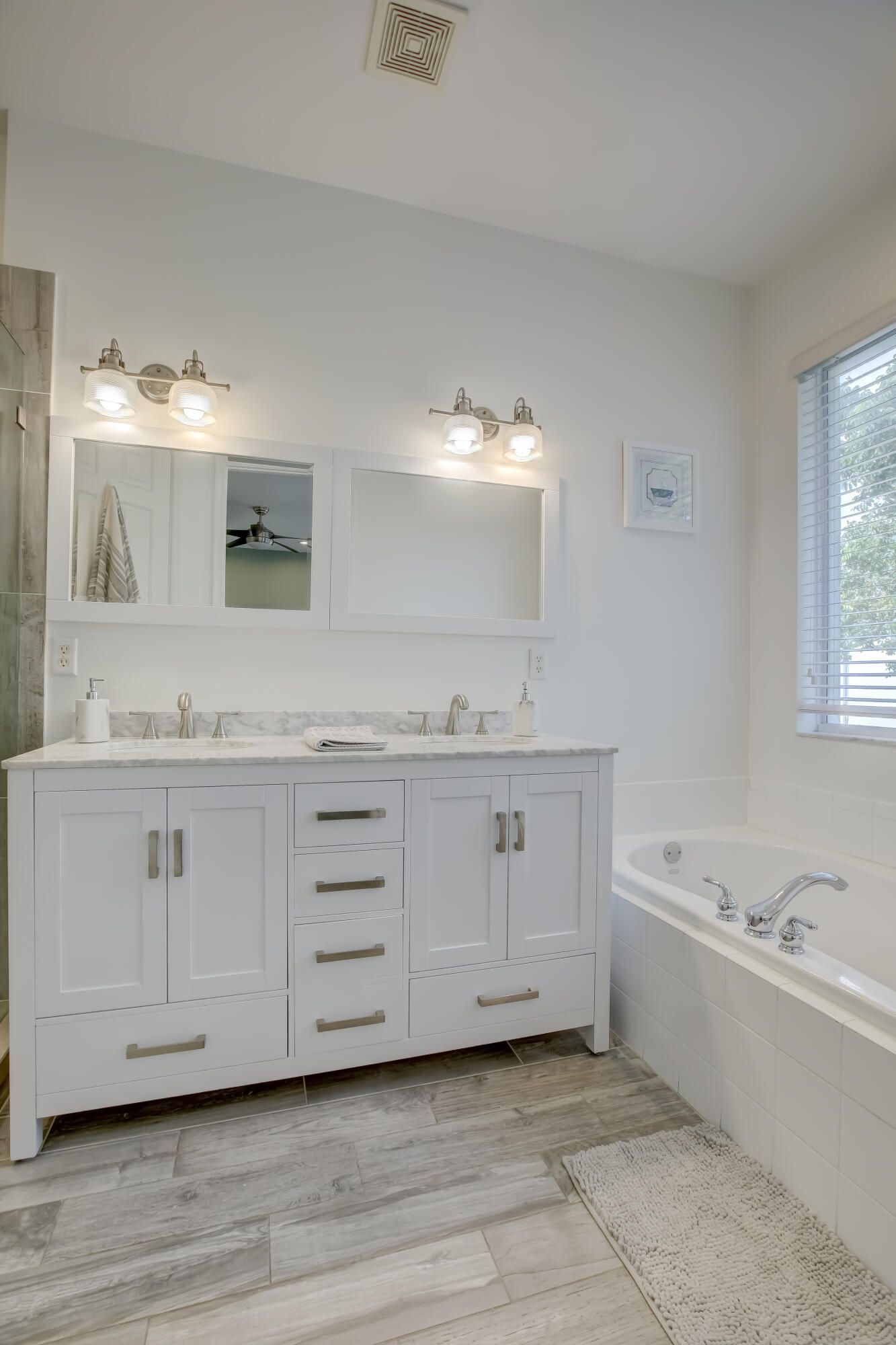 131 S East 7th Way 131