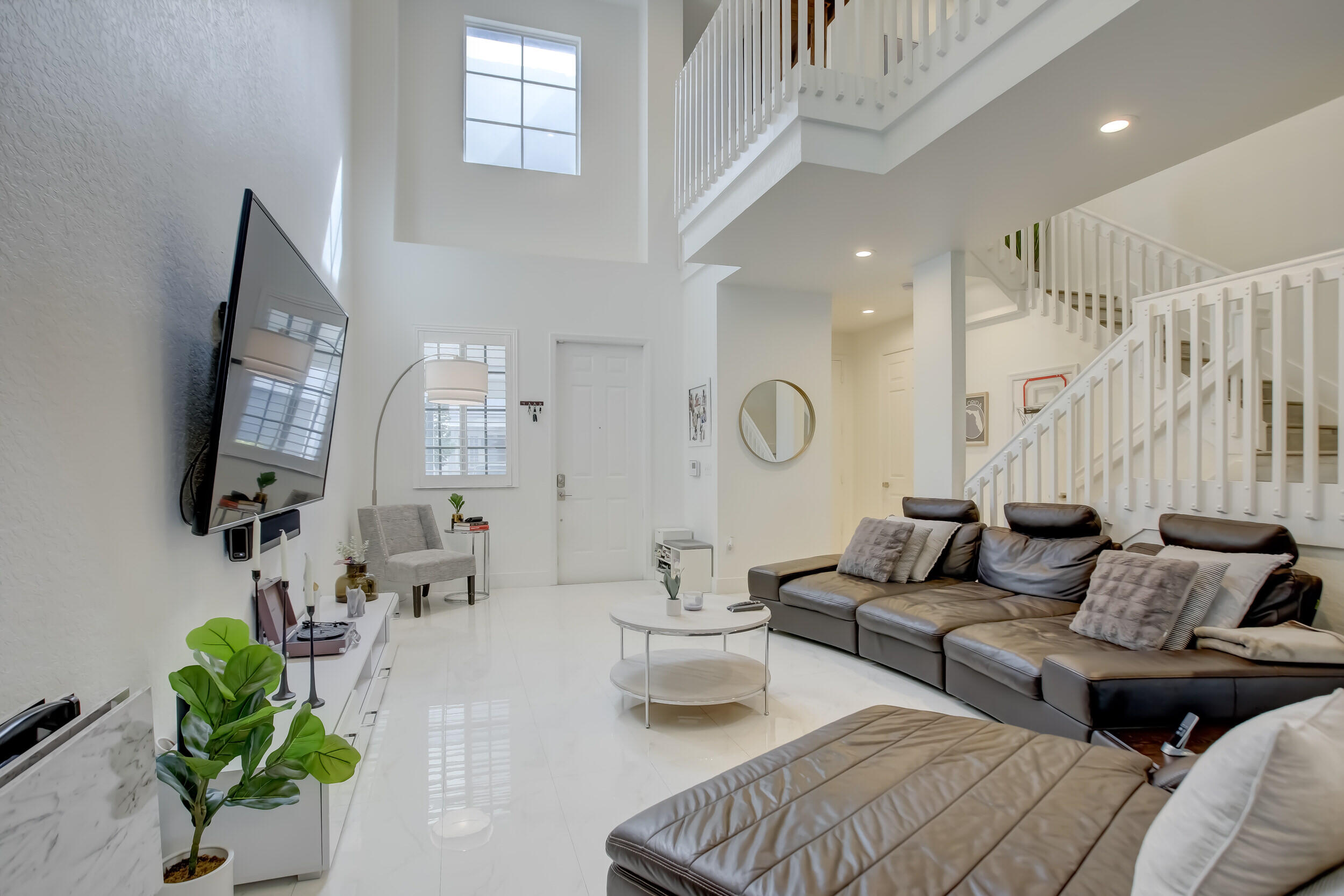 131 S East 7th Way 131