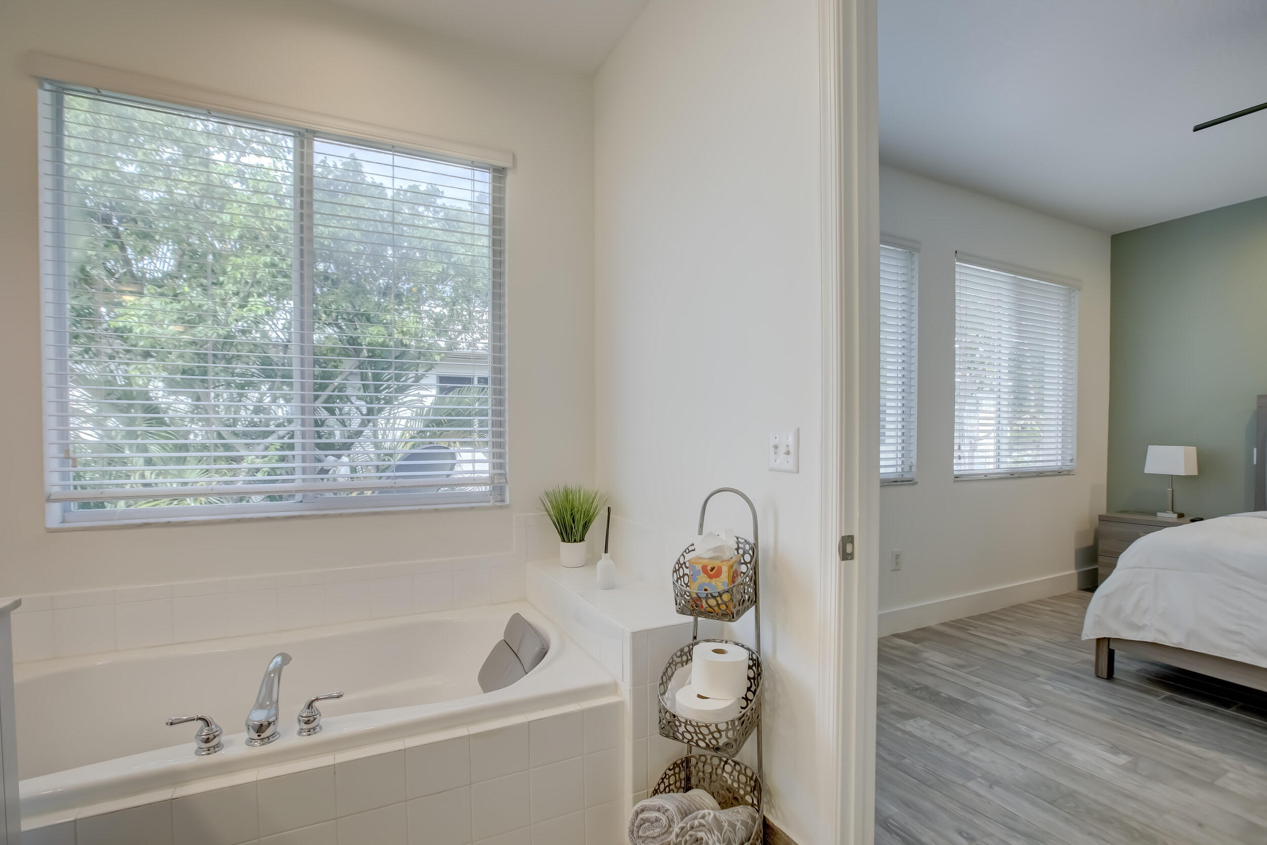 131 S East 7th Way 131