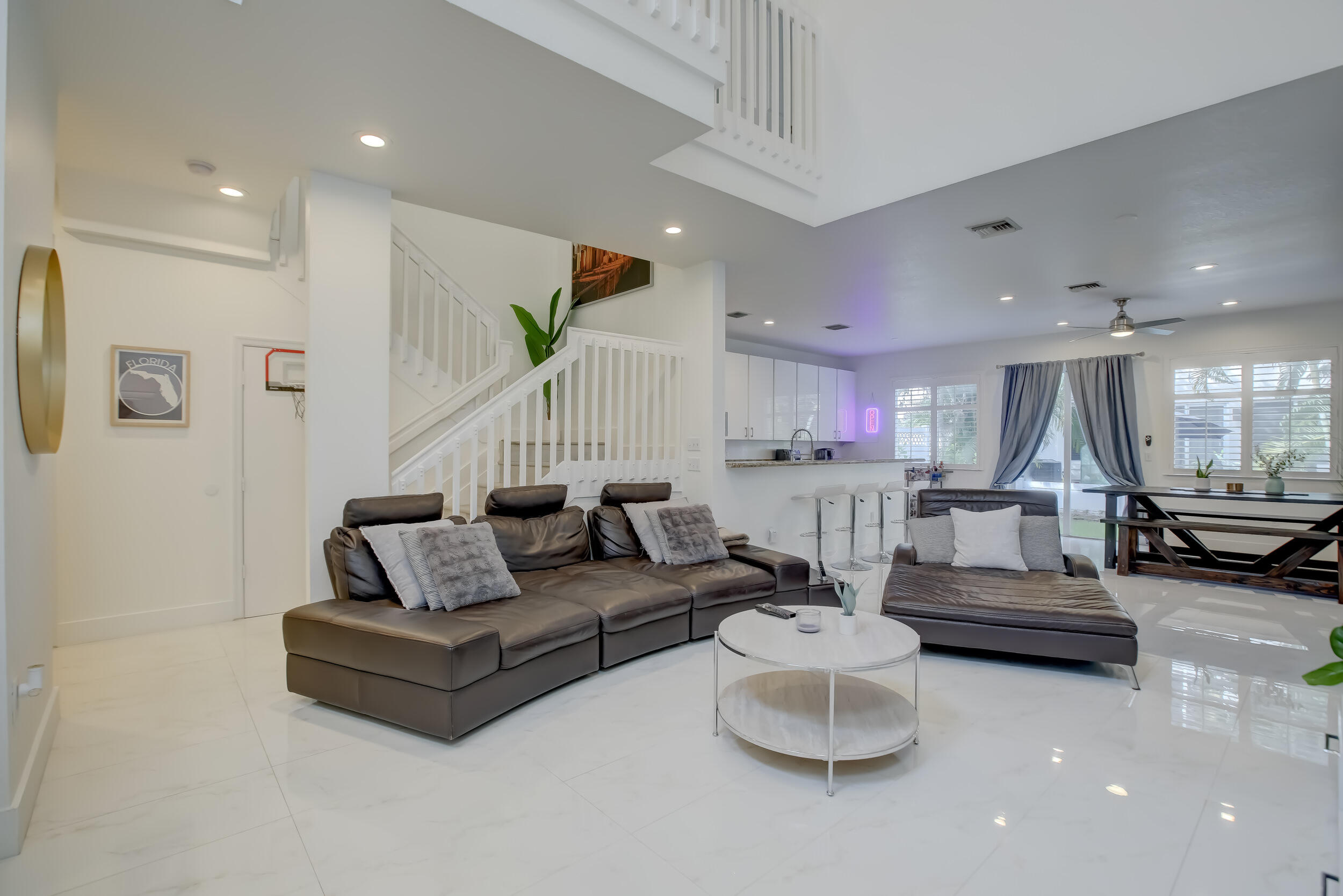 131 S East 7th Way 131