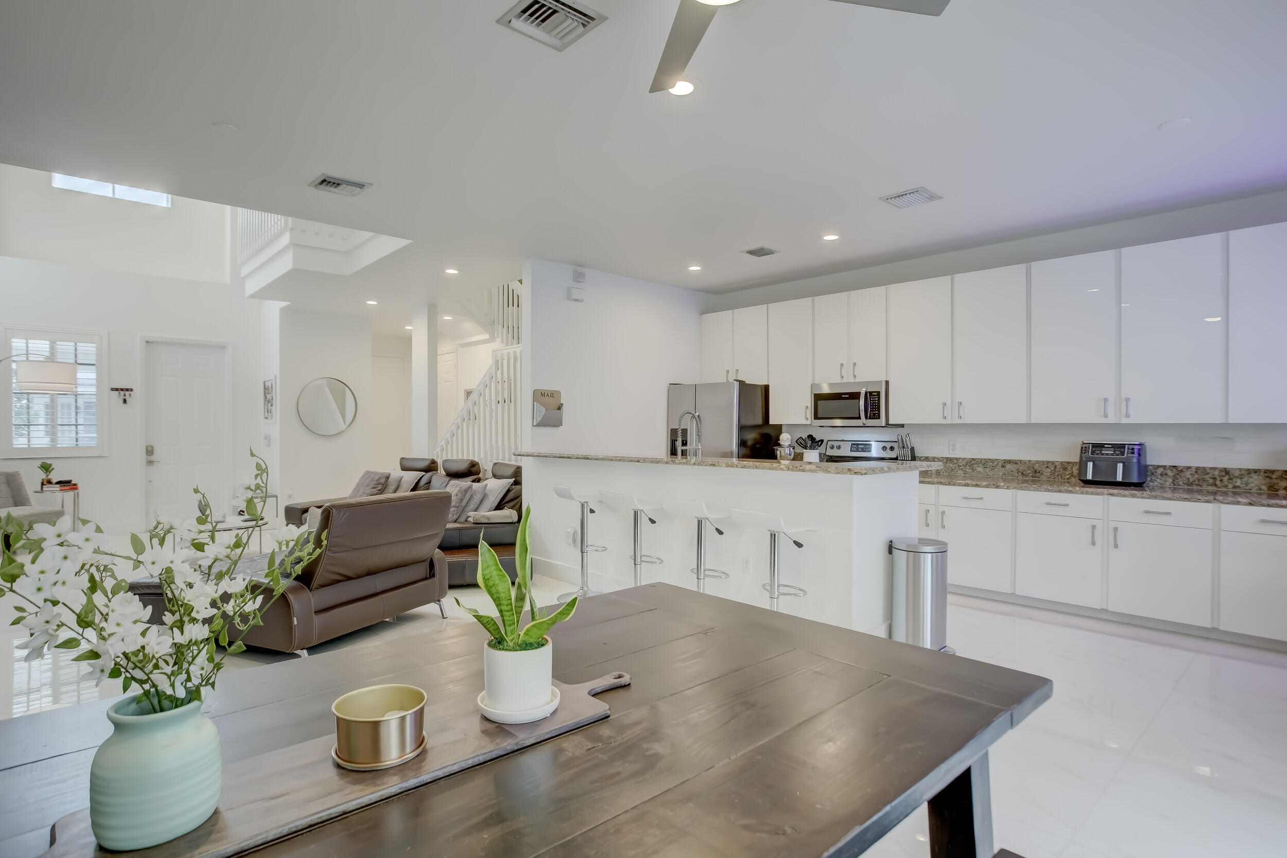131 S East 7th Way 131