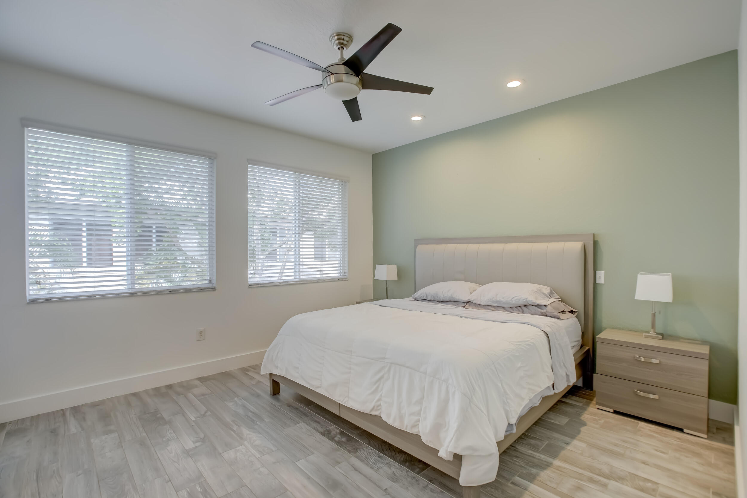131 S East 7th Way 131