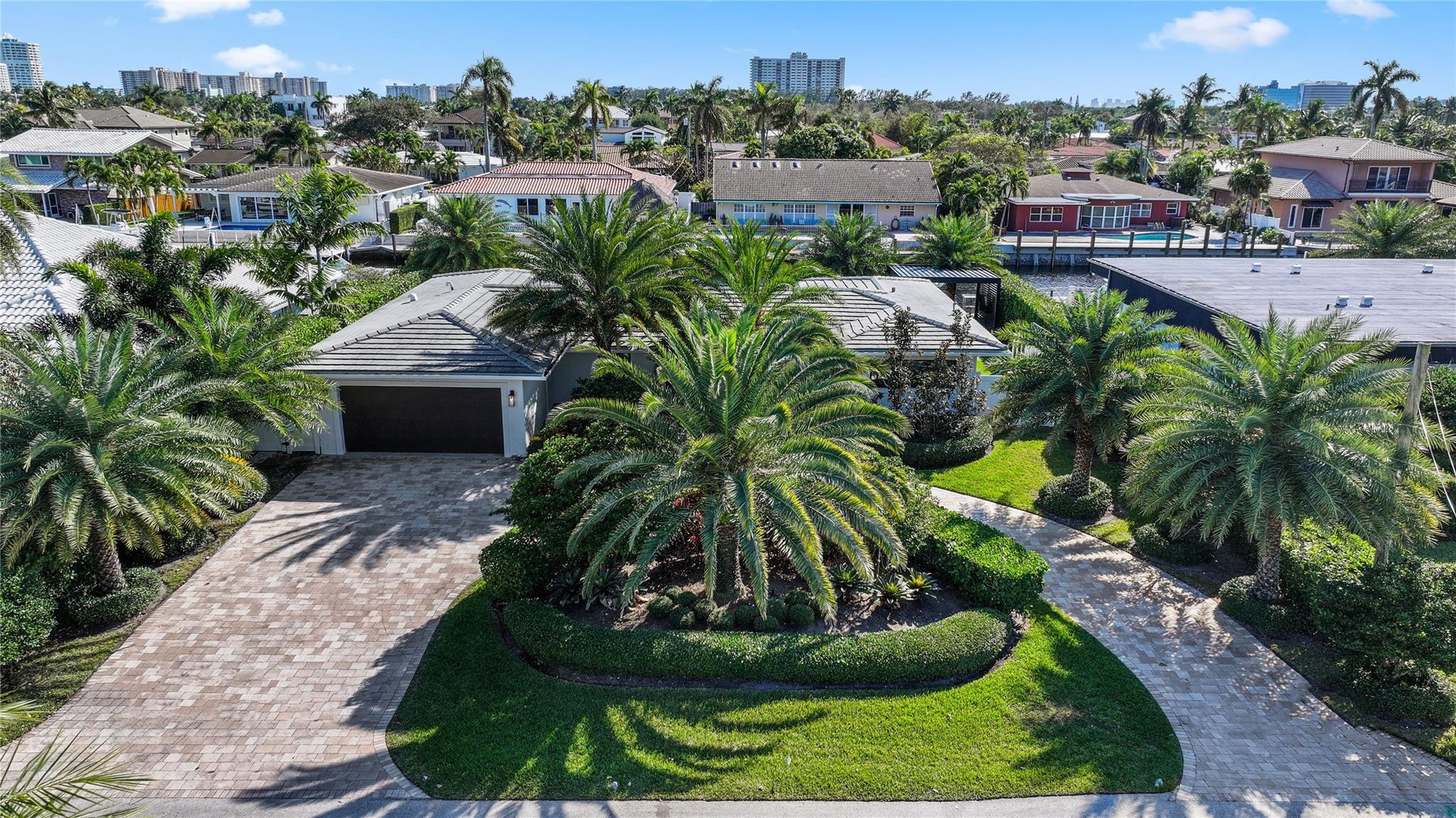 2300 SE 8TH Court
