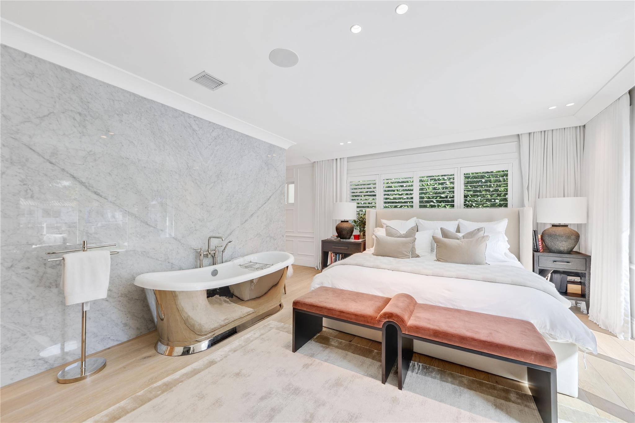 2300 SE 8TH Court