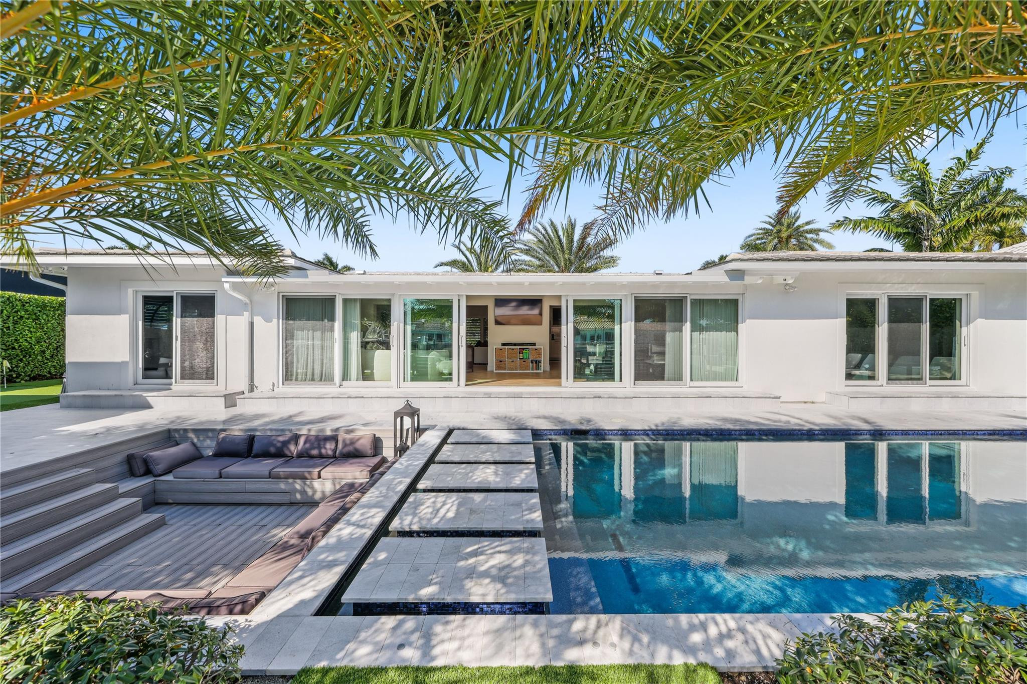 2300 SE 8TH Court