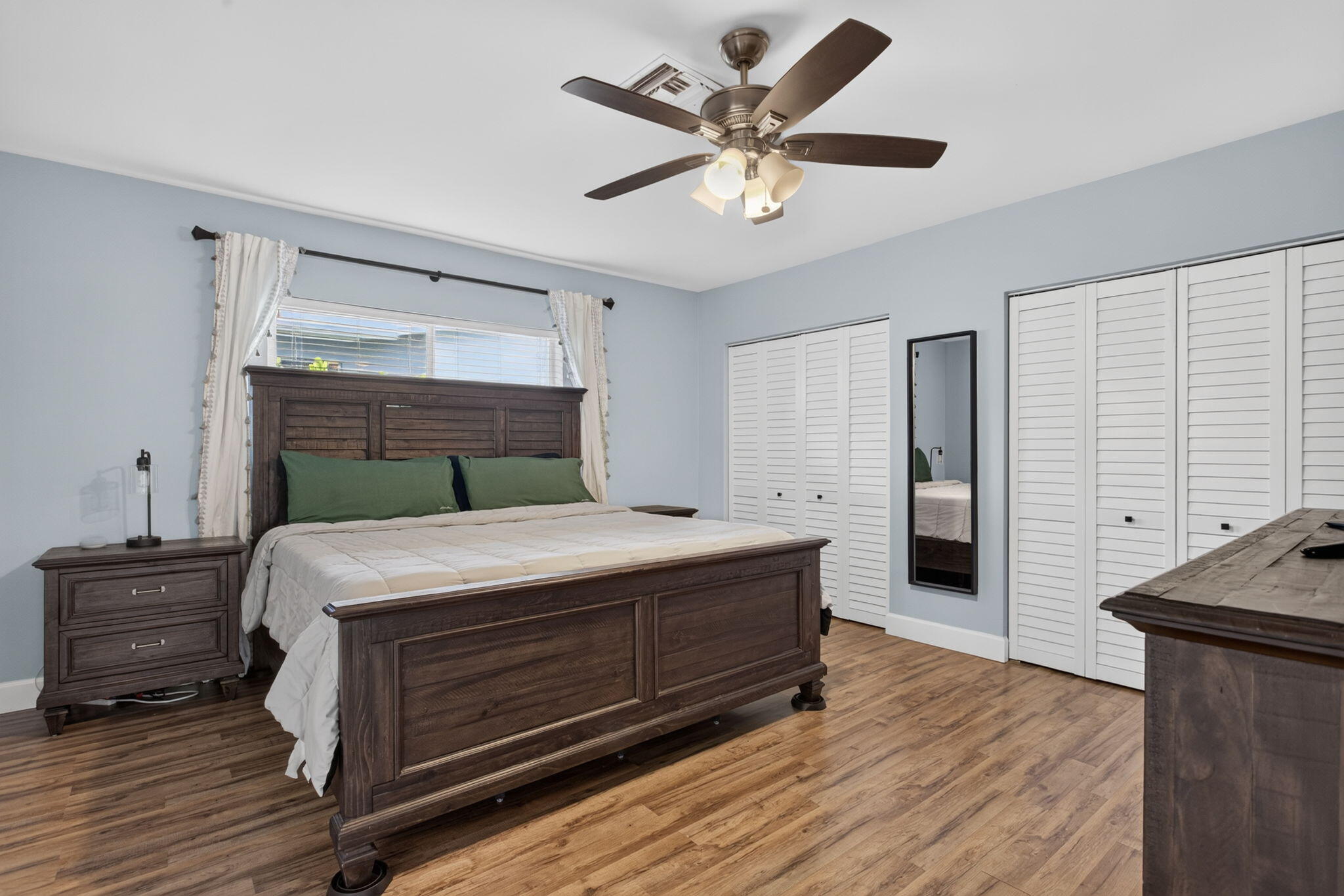 1717 NW 36TH Court