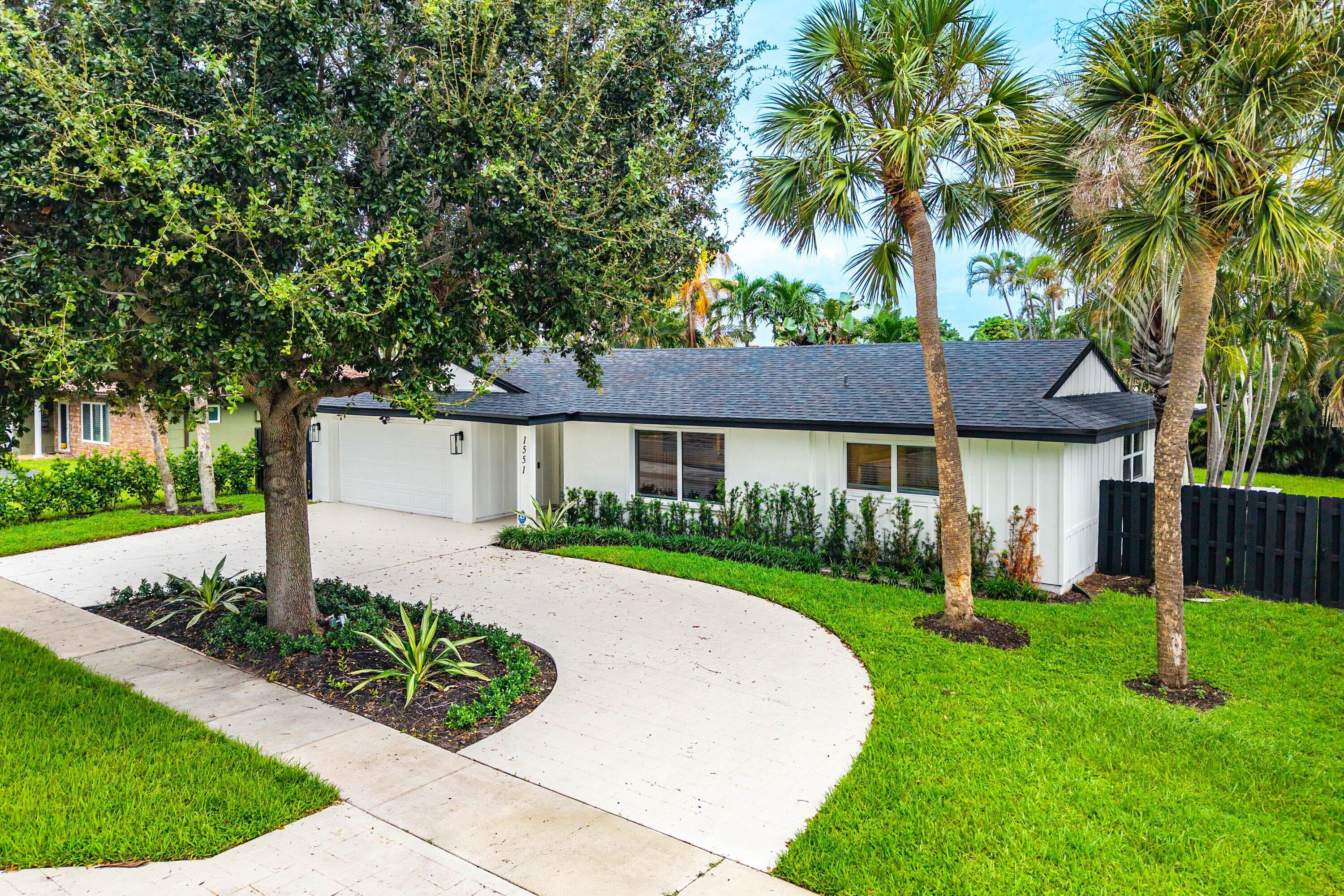 1551 SW 10th Street