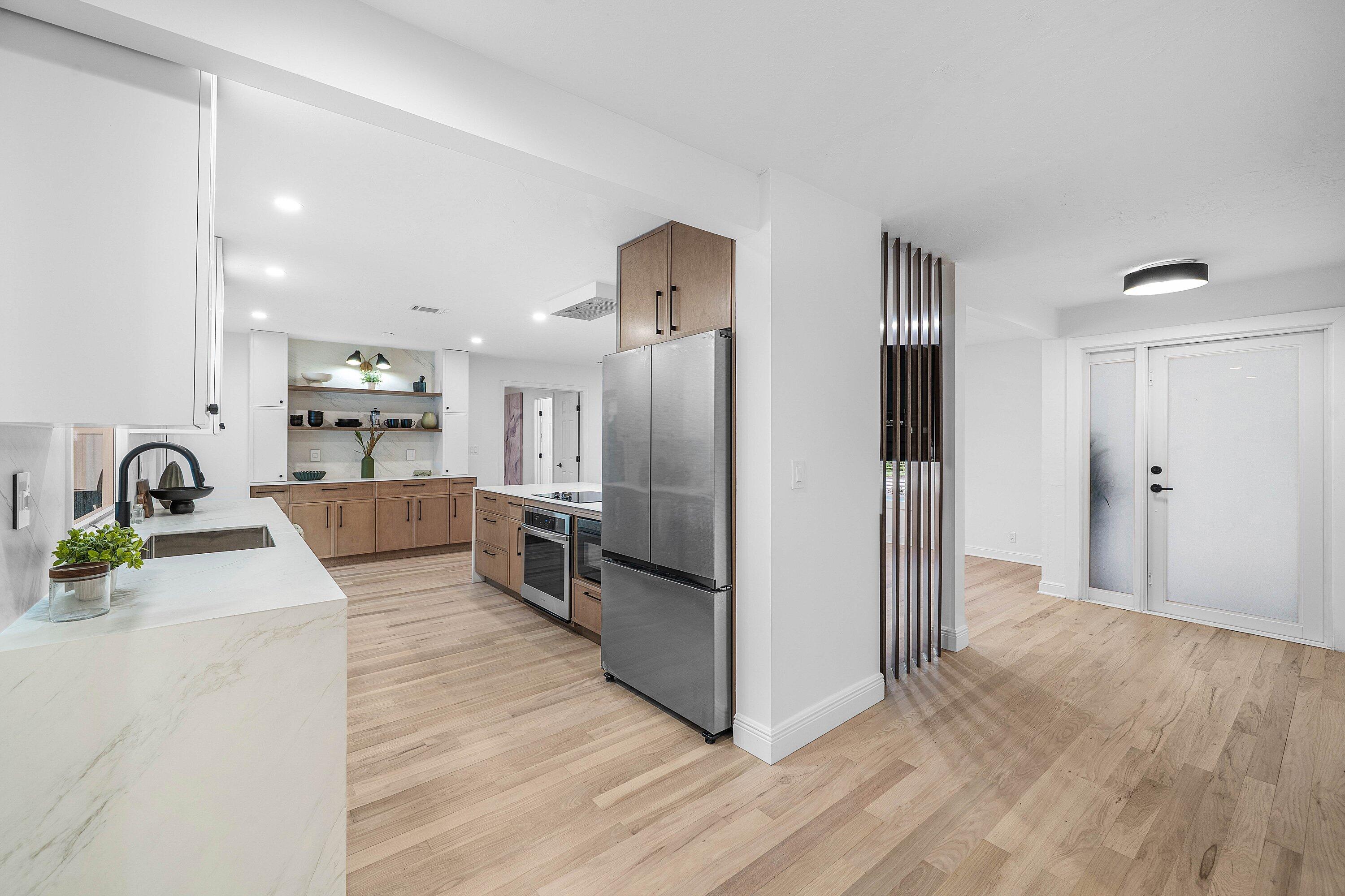 1551 SW 10th Street