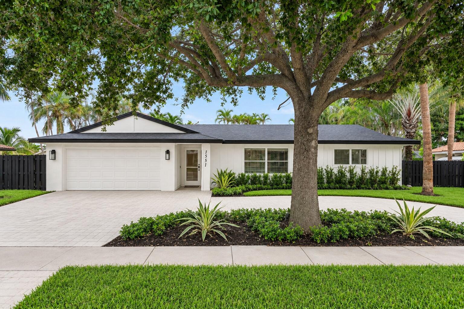 1551 SW 10th Street
