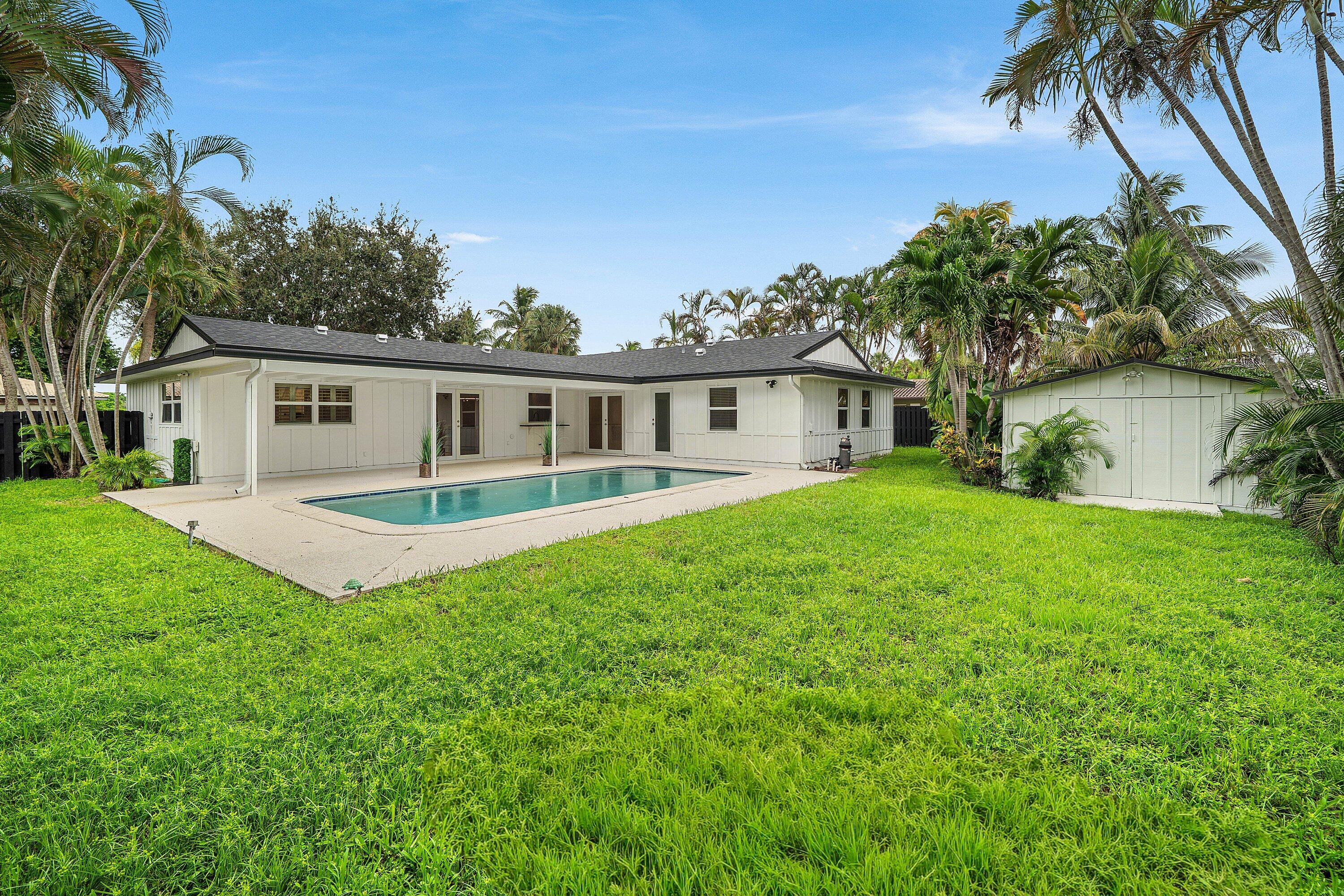 1551 SW 10th Street