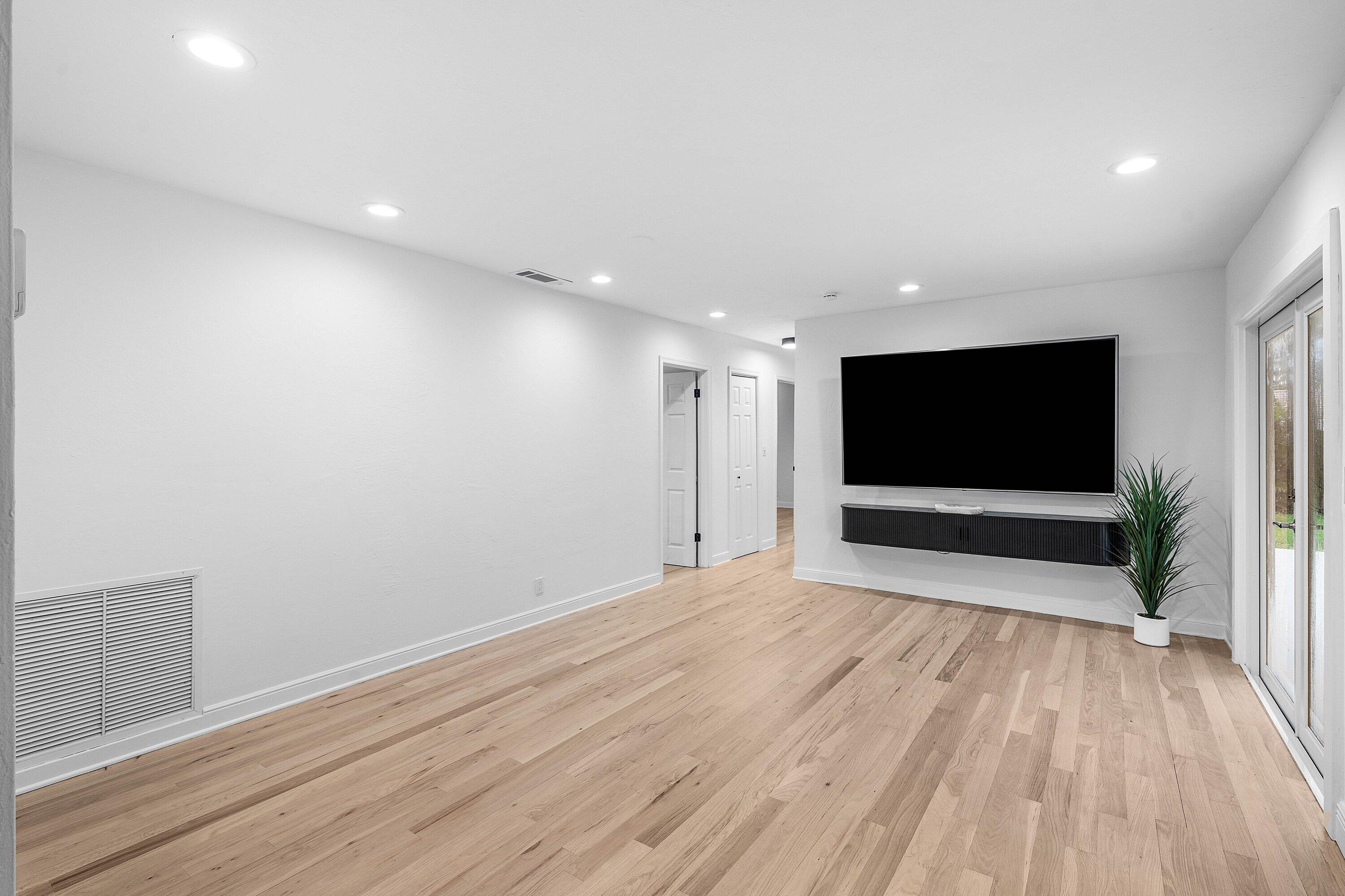 1551 SW 10th Street