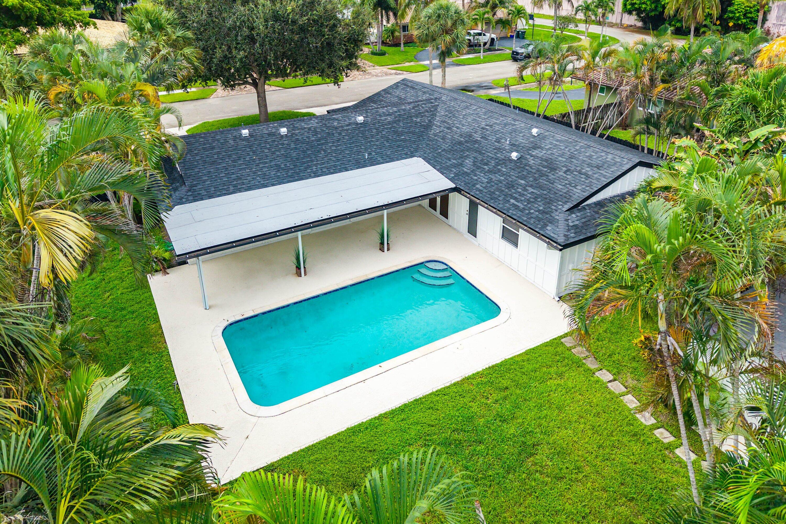 1551 SW 10th Street