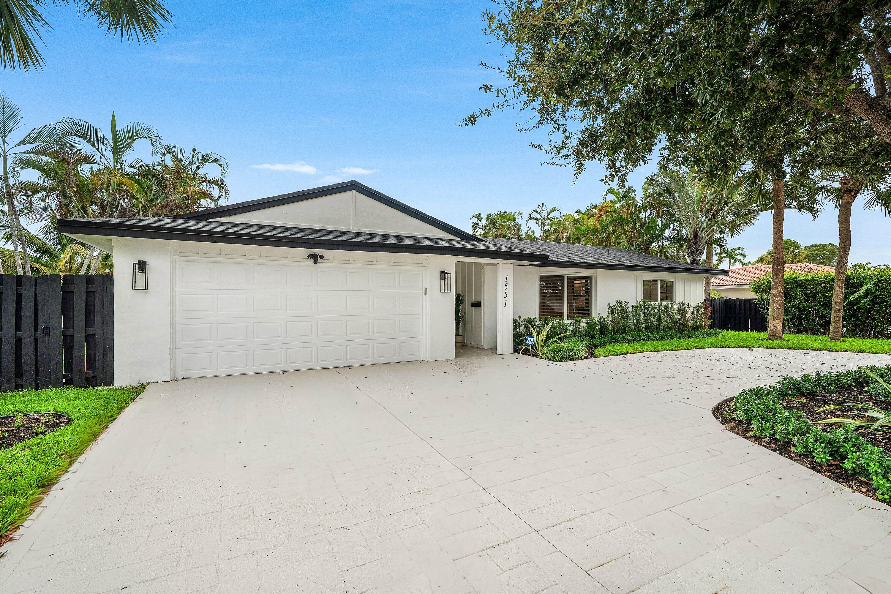 1551 SW 10th Street
