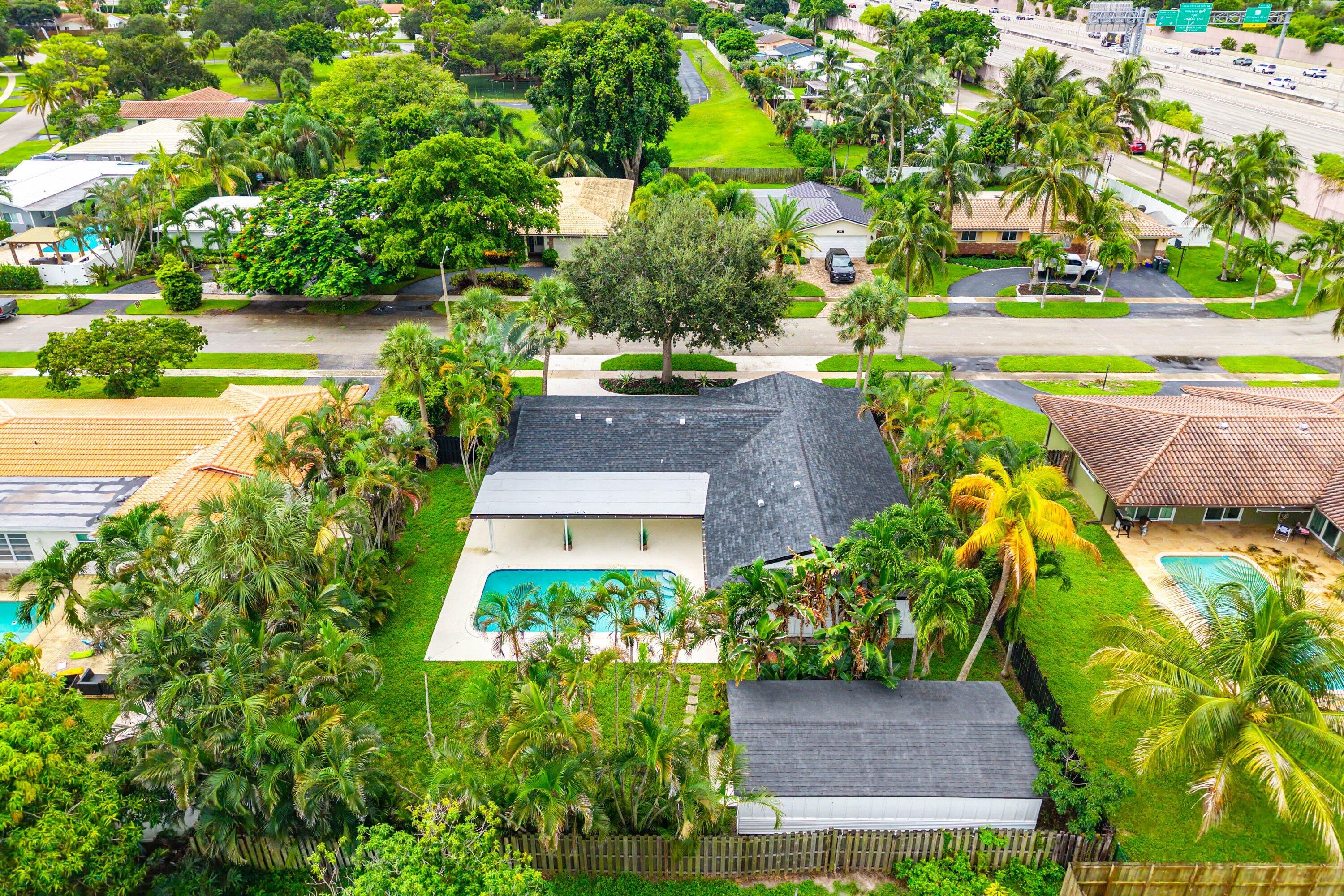1551 SW 10th Street