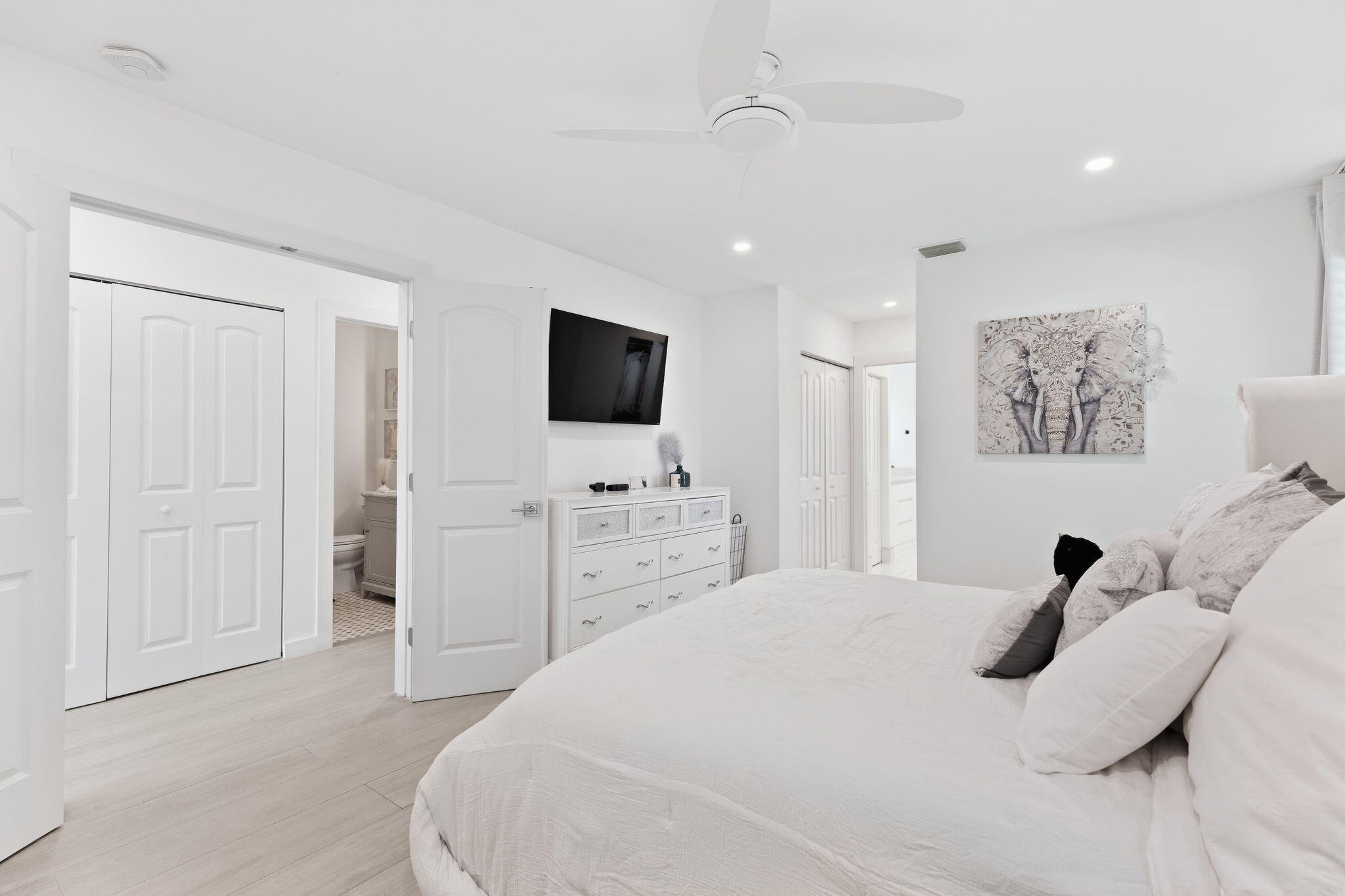 6045 OLD COURT Road 401