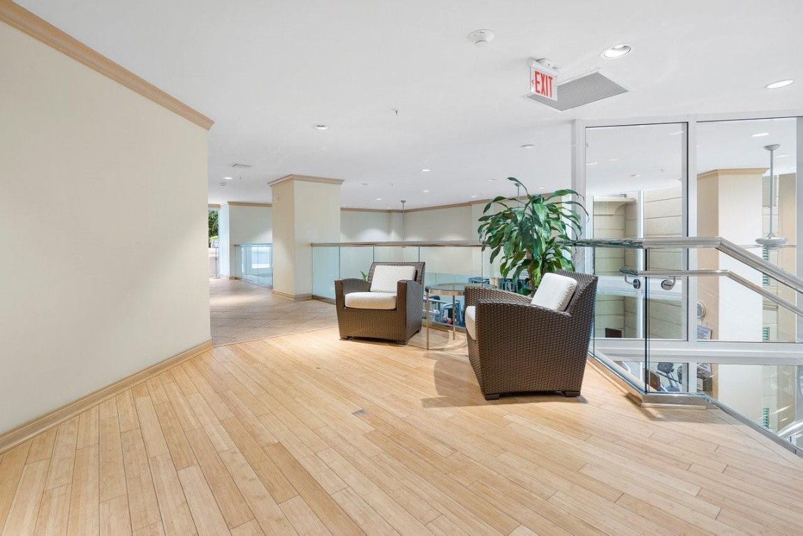 347 N New River Dr 1208