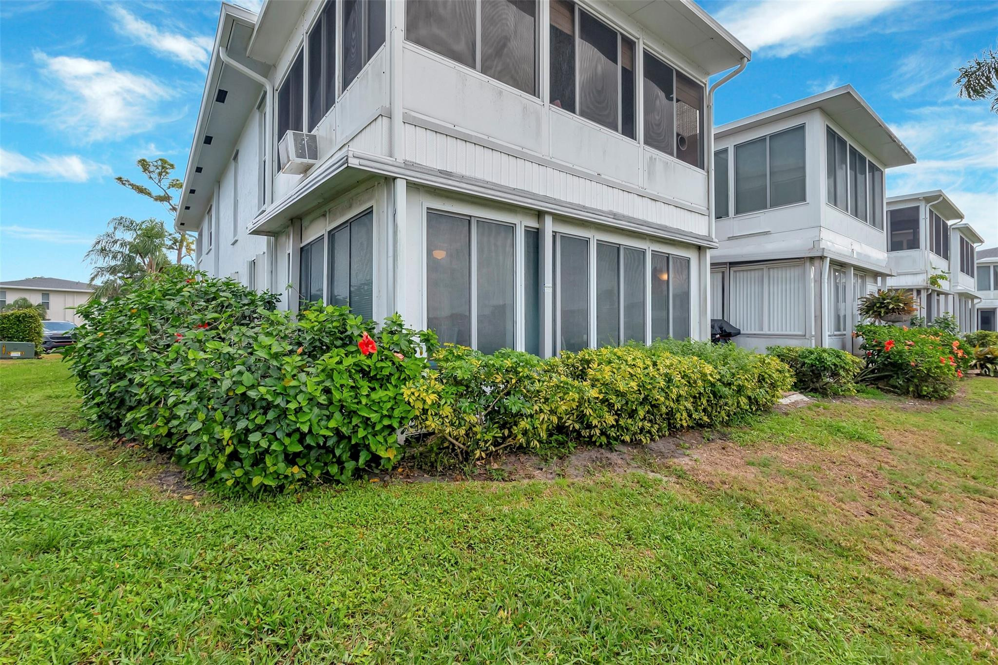 1421 SW 27th Ave 104