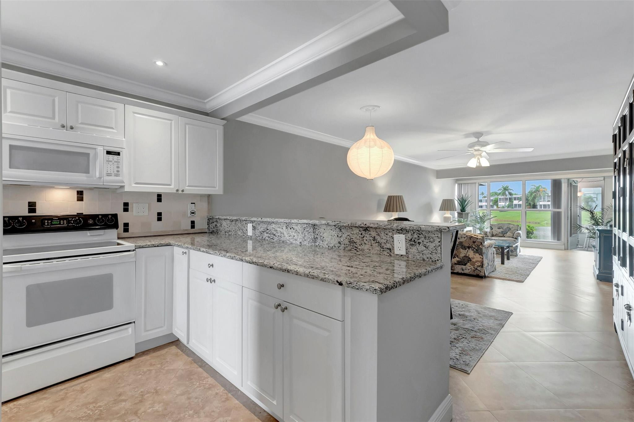 1421 SW 27th Ave 104